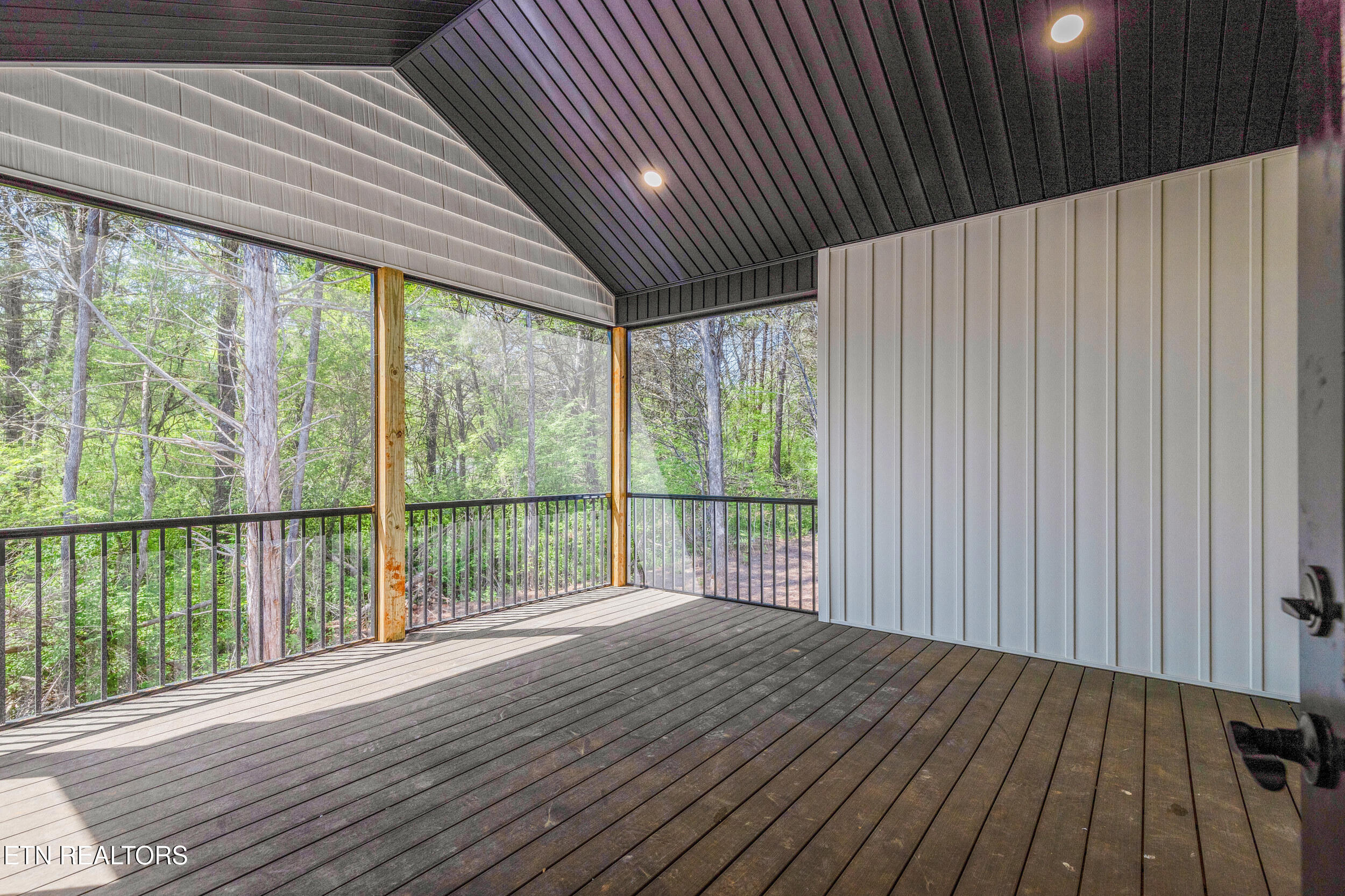 201 Chatuga Way Loudon TN 37774