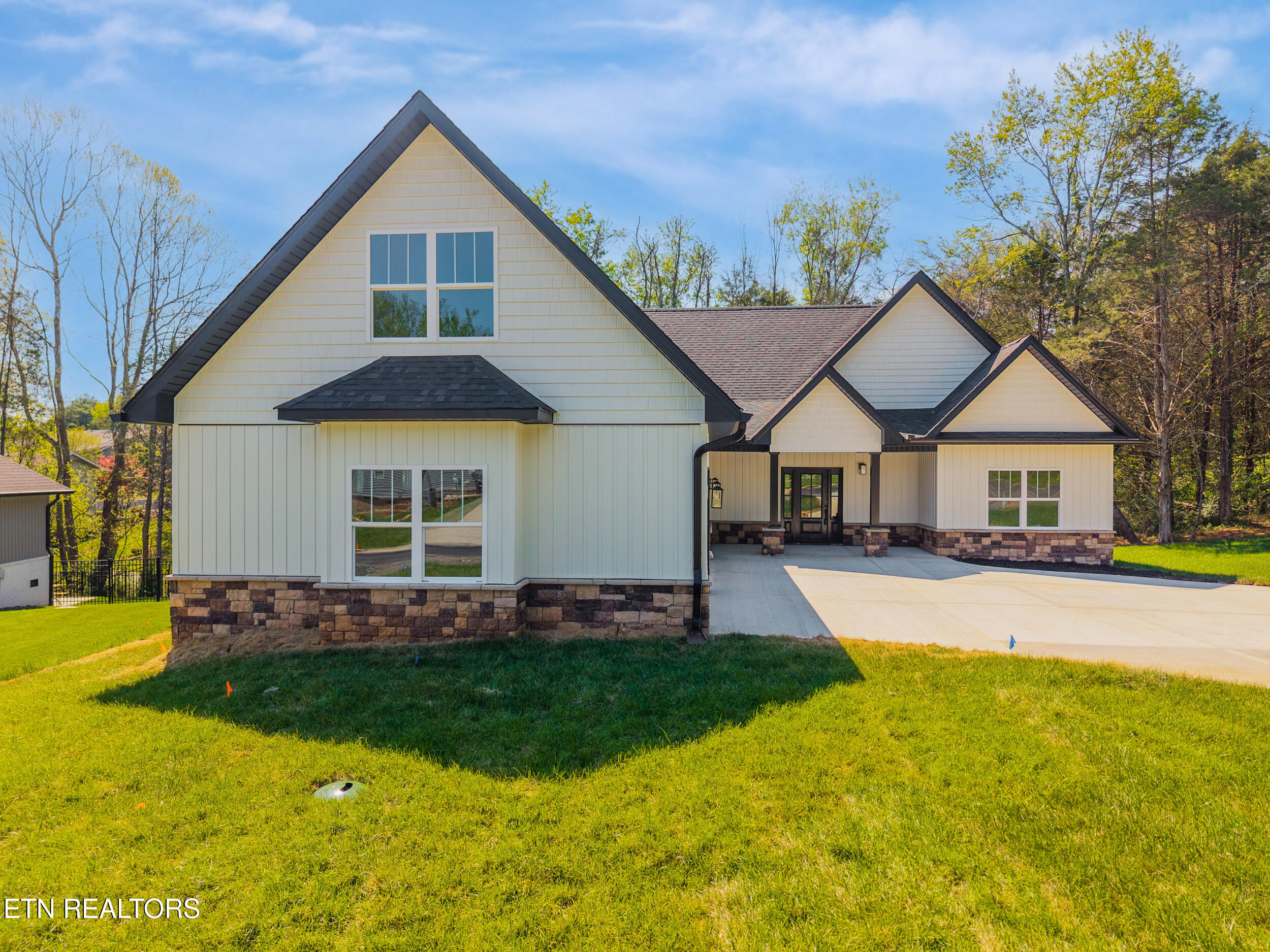 201 Chatuga Way Loudon TN 37774