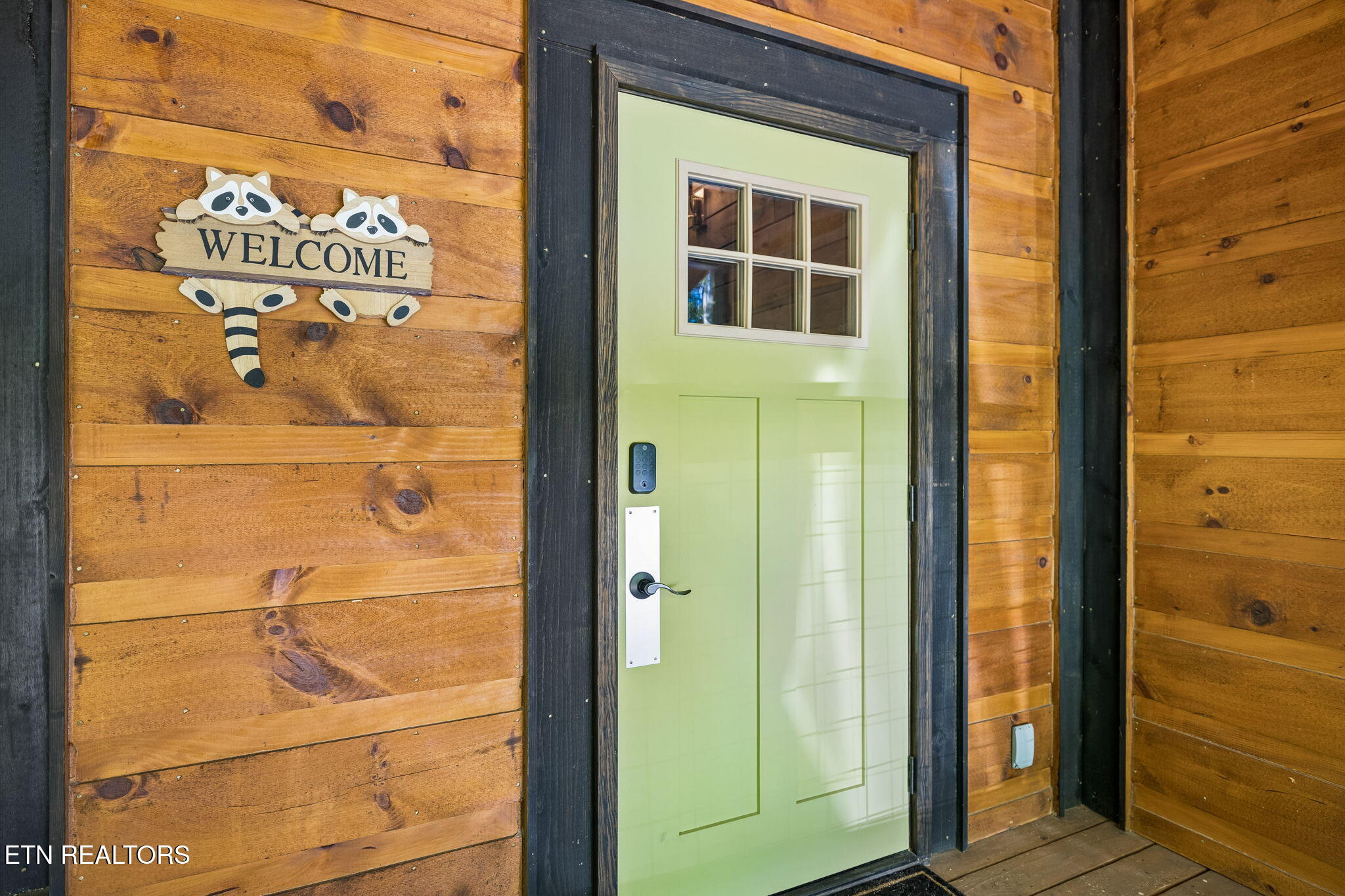 233 Cherokee Path Way Sevierville TN 37876