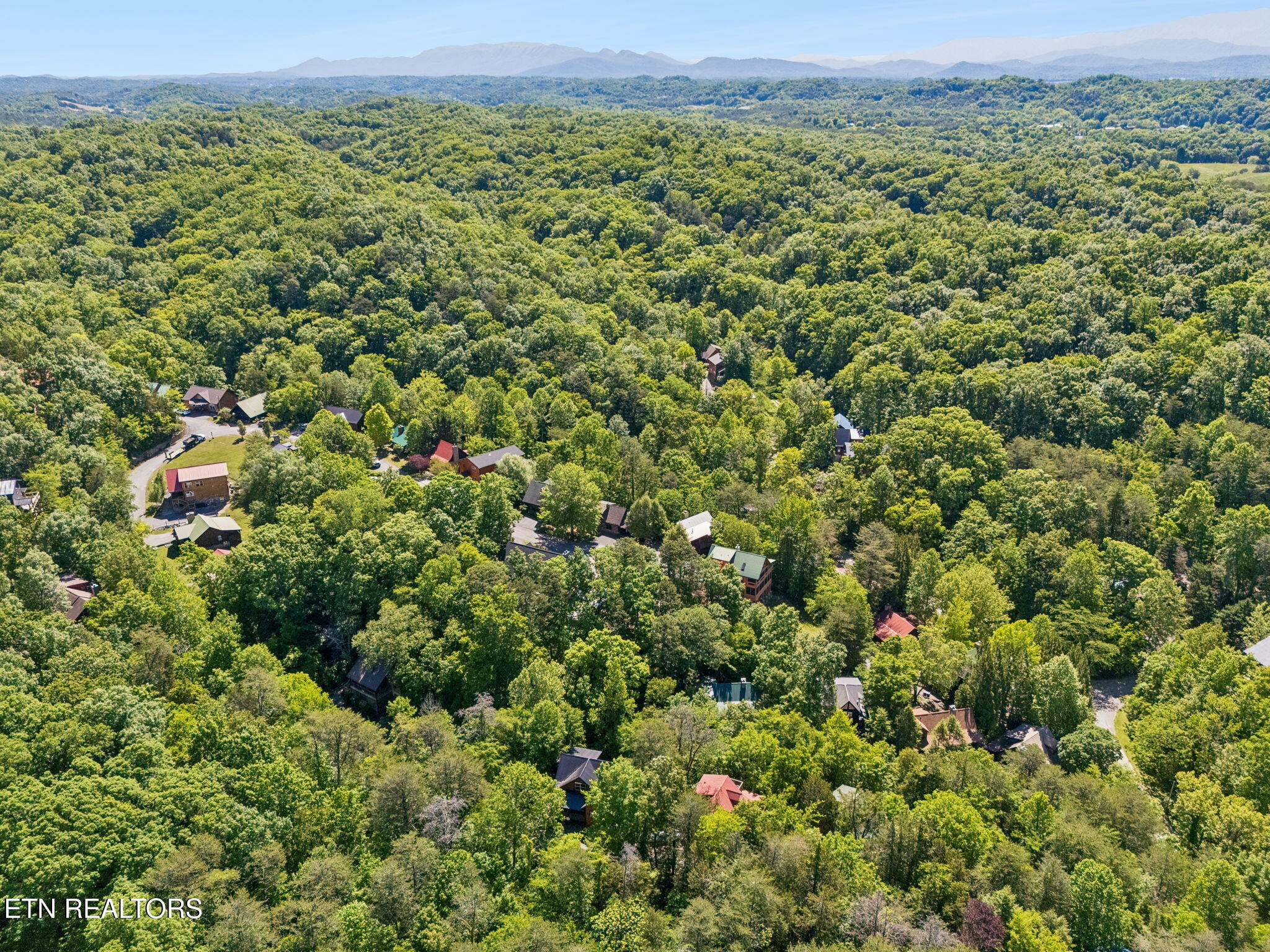 233 Cherokee Path Way Sevierville TN 37876