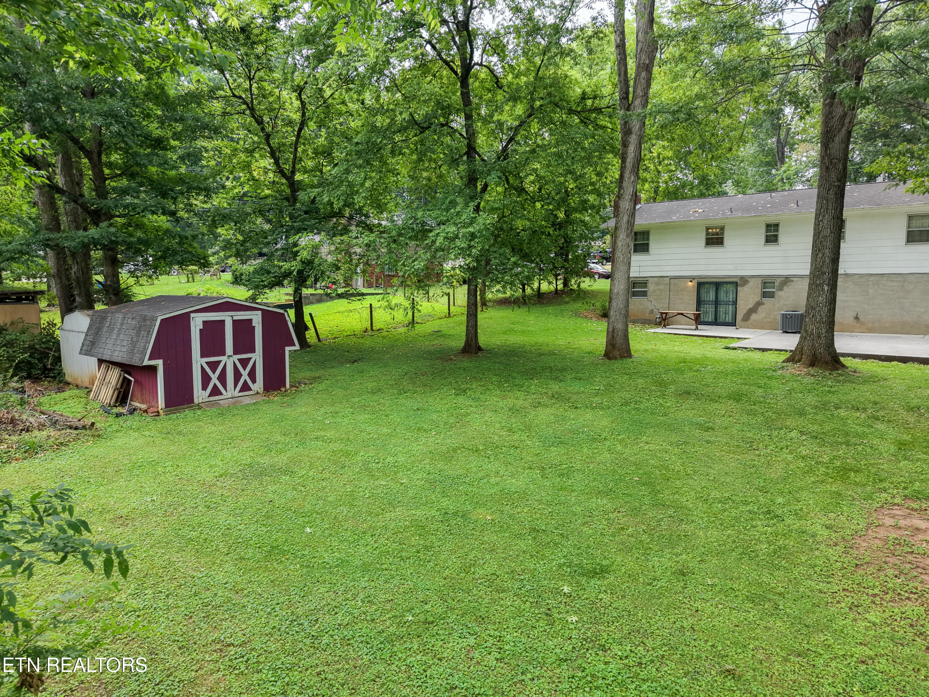 8705 Longmeade Drive Knoxville TN 37923