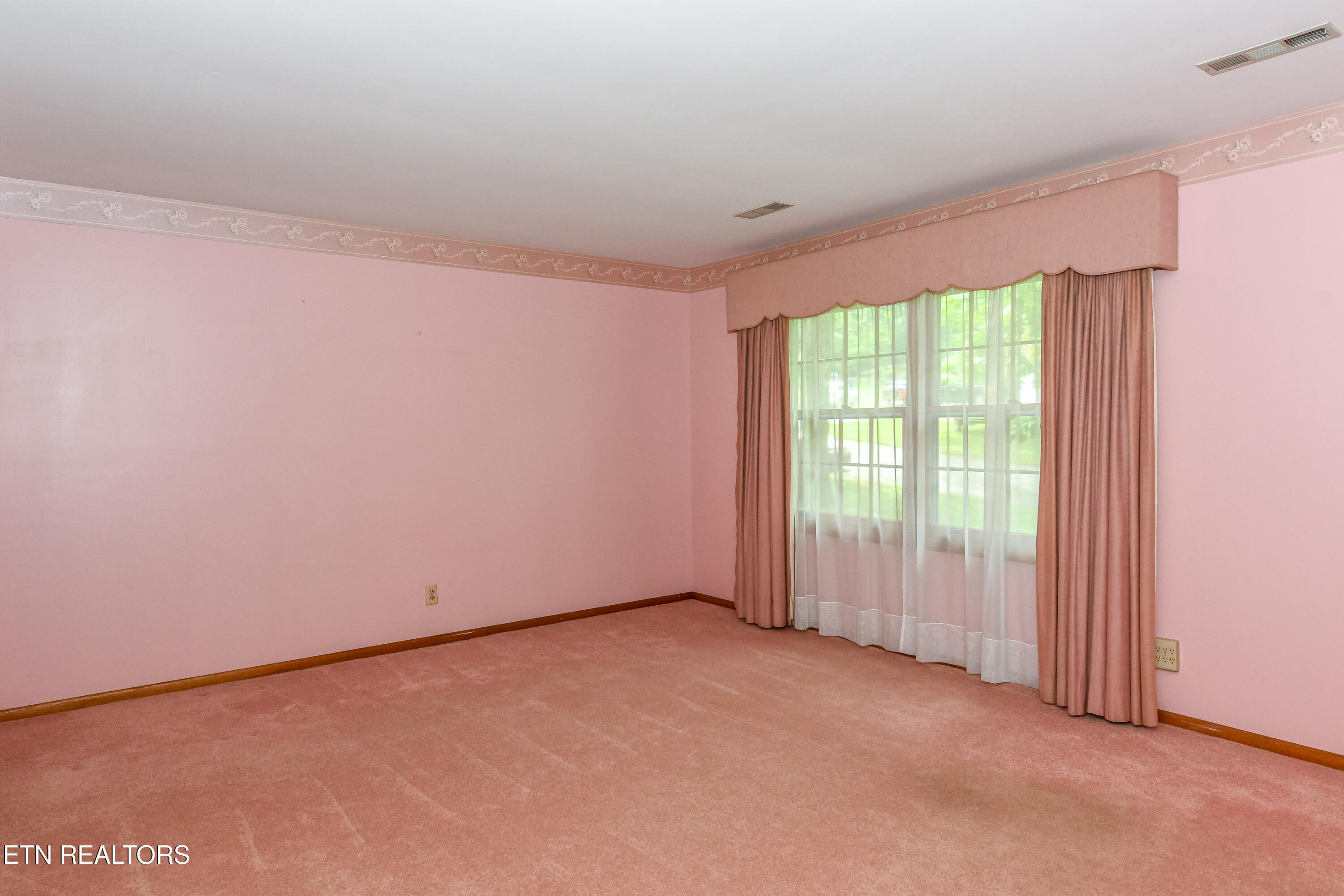 8705 Longmeade Drive Knoxville TN 37923