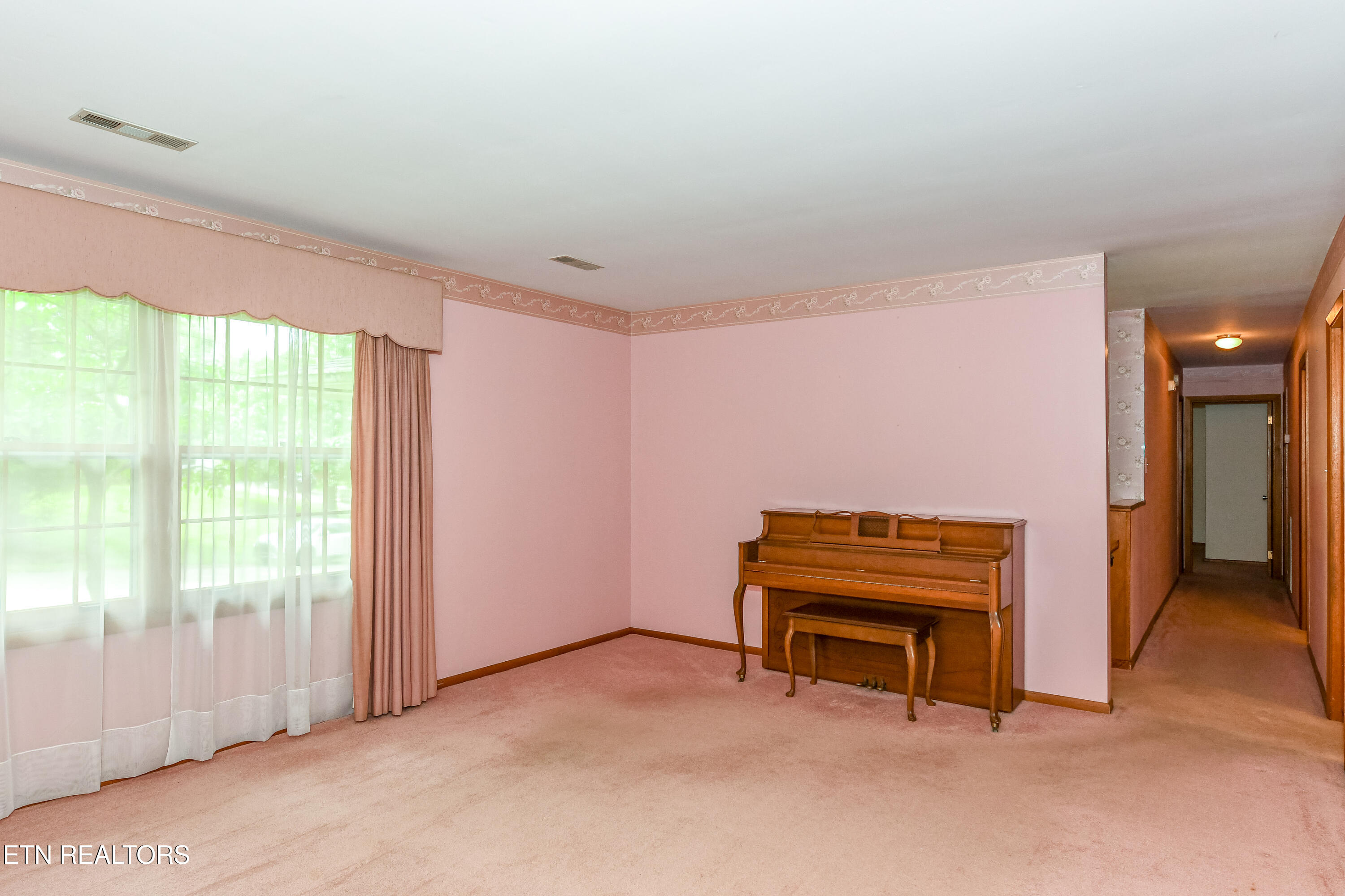 8705 Longmeade Drive Knoxville TN 37923