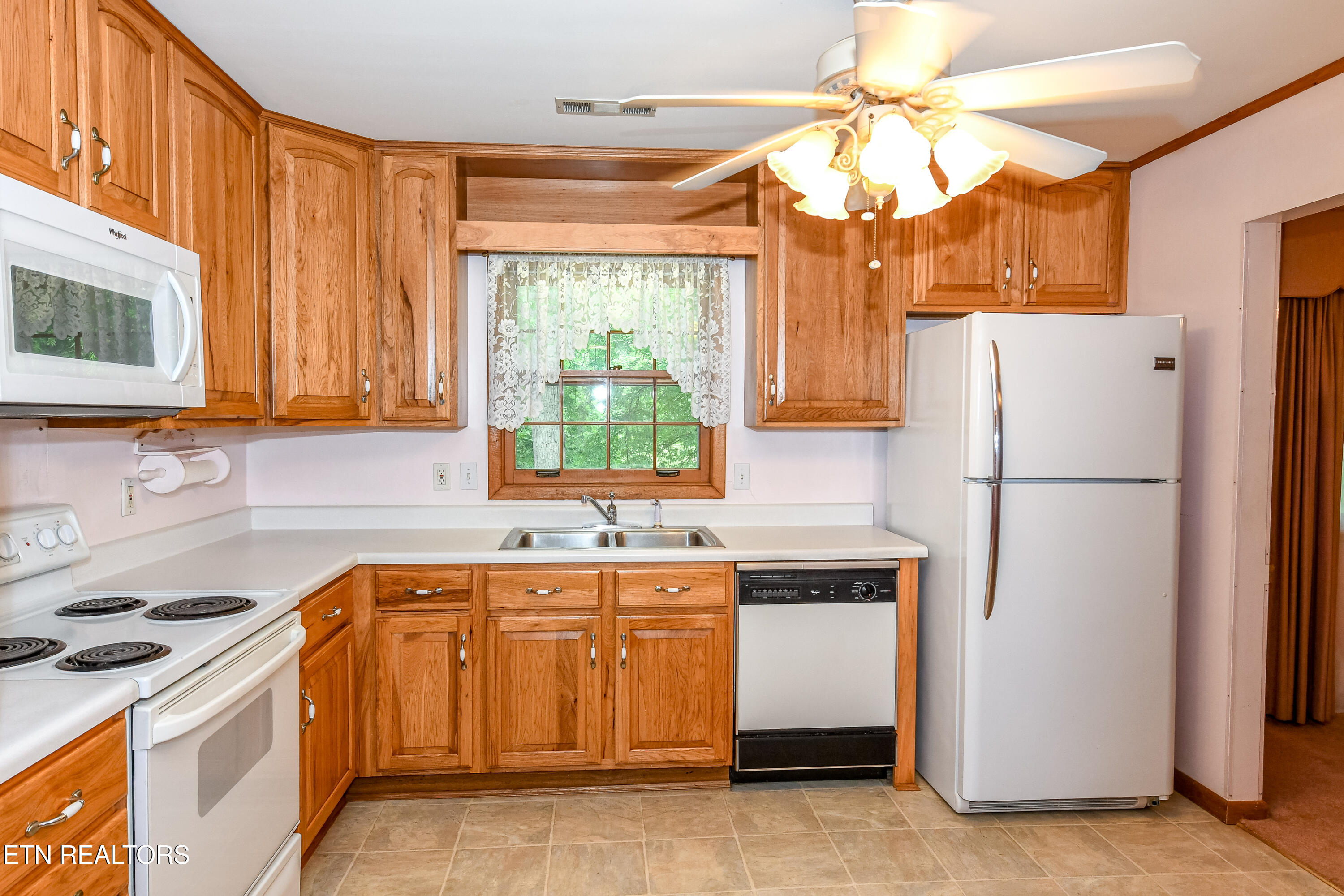 8705 Longmeade Drive Knoxville TN 37923