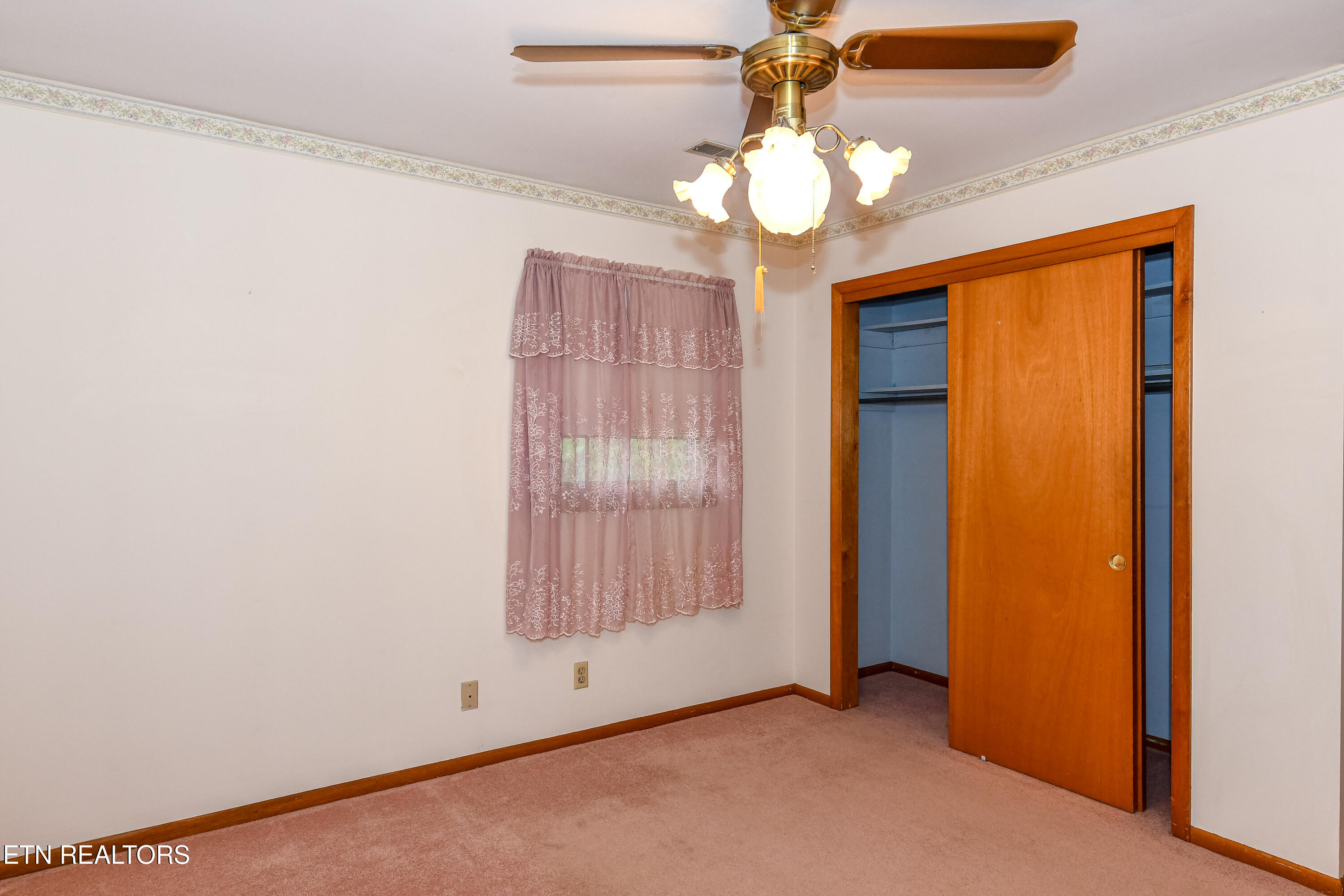 8705 Longmeade Drive Knoxville TN 37923