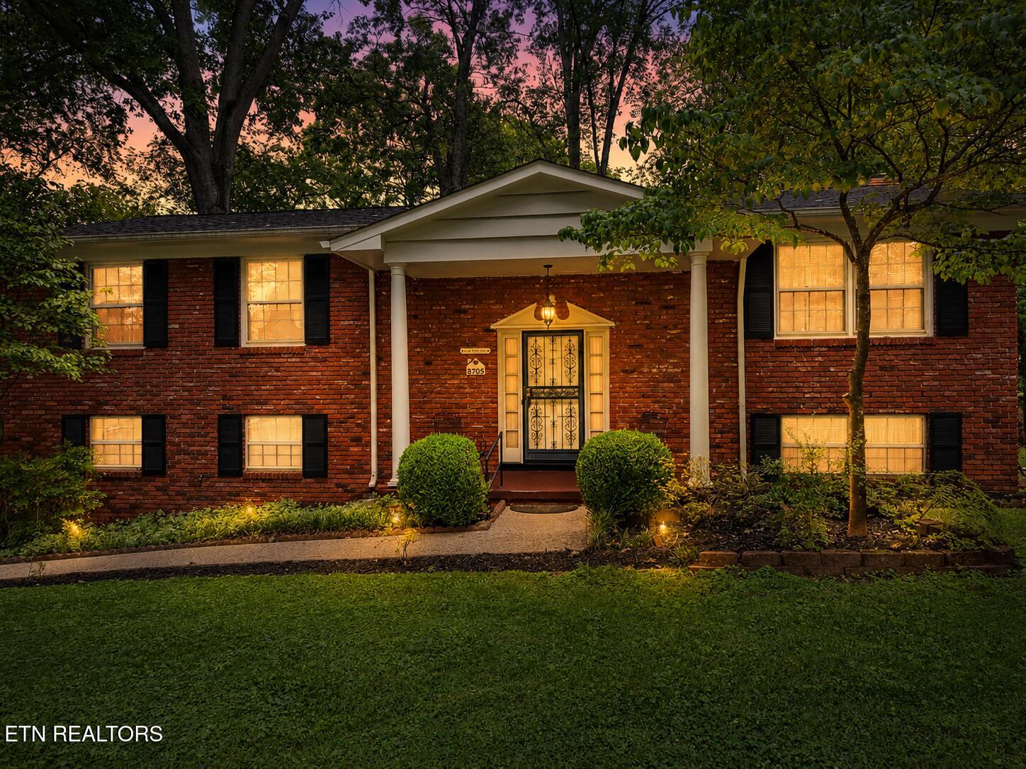 8705 Longmeade Drive Knoxville TN 37923