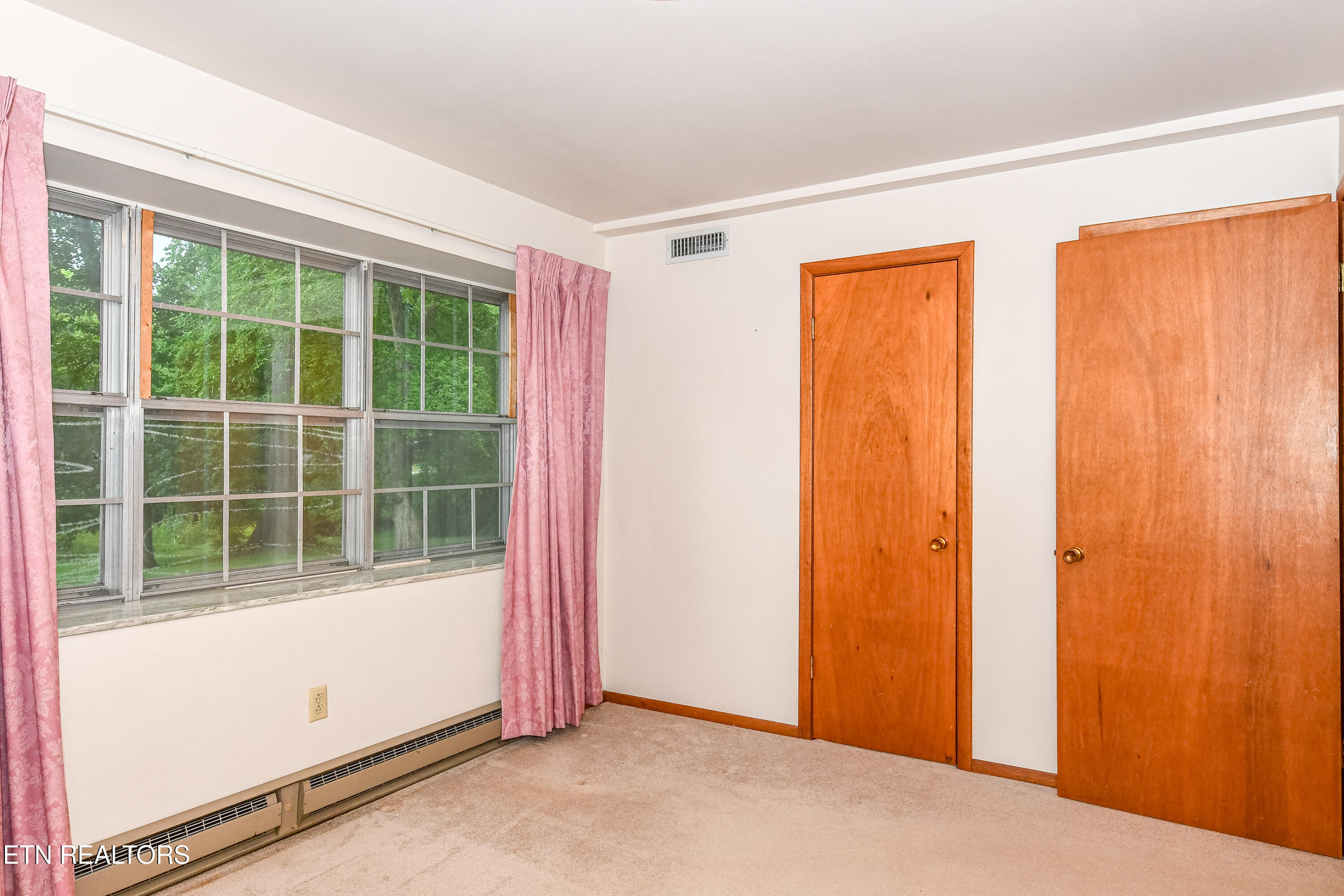 8705 Longmeade Drive Knoxville TN 37923