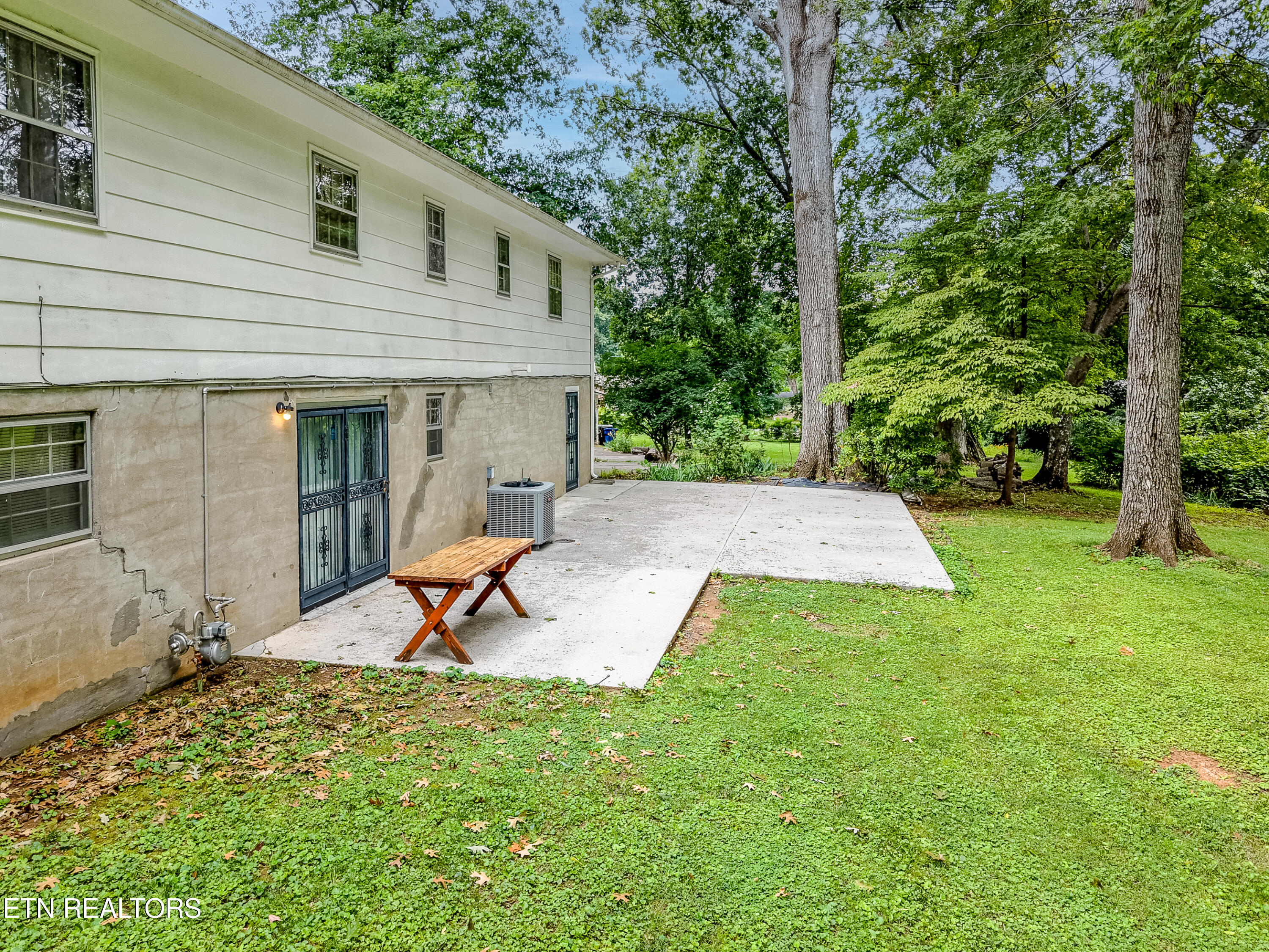 8705 Longmeade Drive Knoxville TN 37923