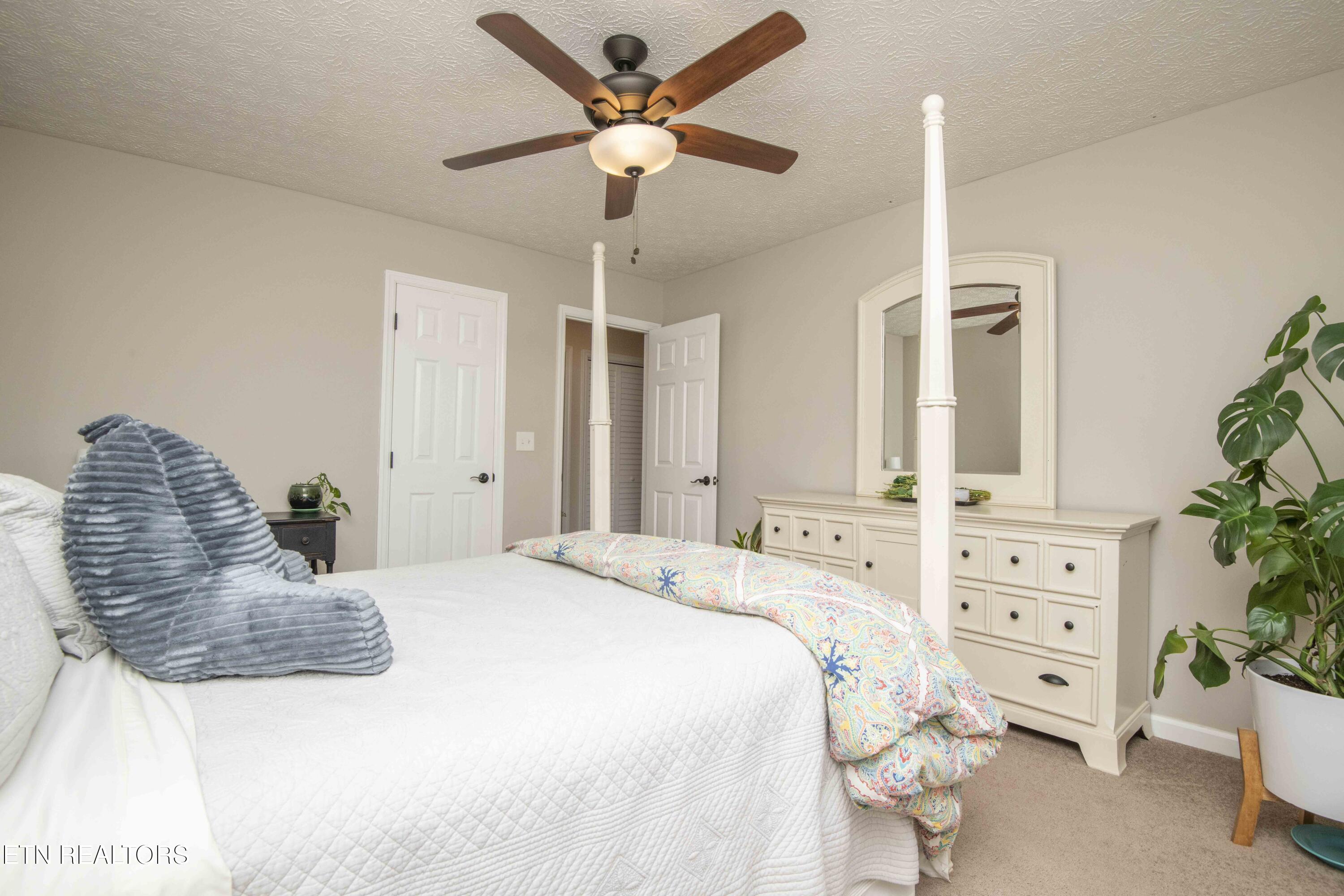 1835 Ridge Creek Lane Knoxville TN 37938