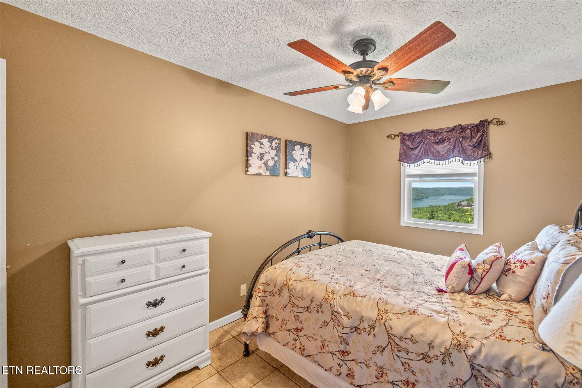 7378 Lillydale Road Byrdstown TN 38549