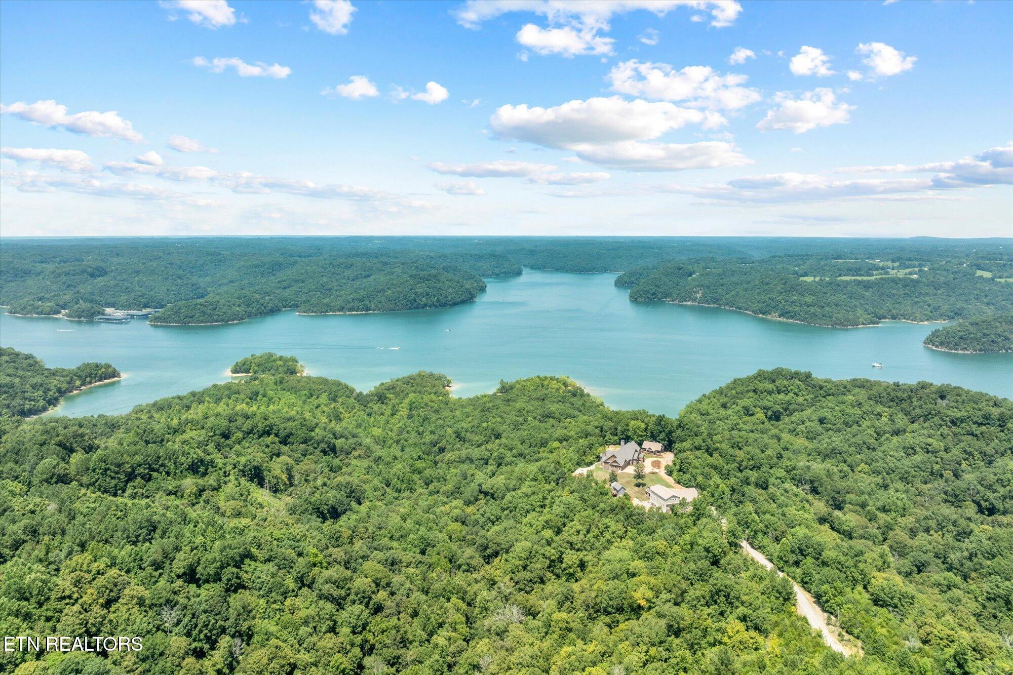 7378 Lillydale Road Byrdstown TN 38549