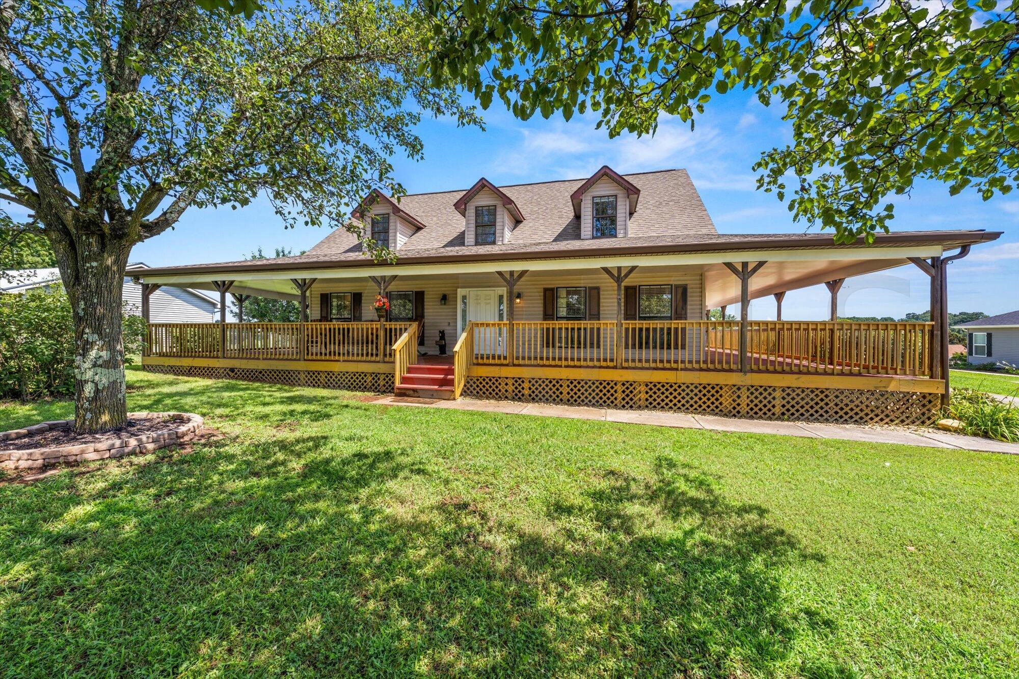 1424 Kay View Drive Sevierville TN 37876