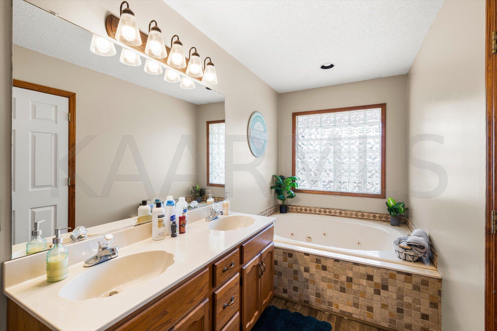 1424 Kay View Drive Sevierville TN 37876