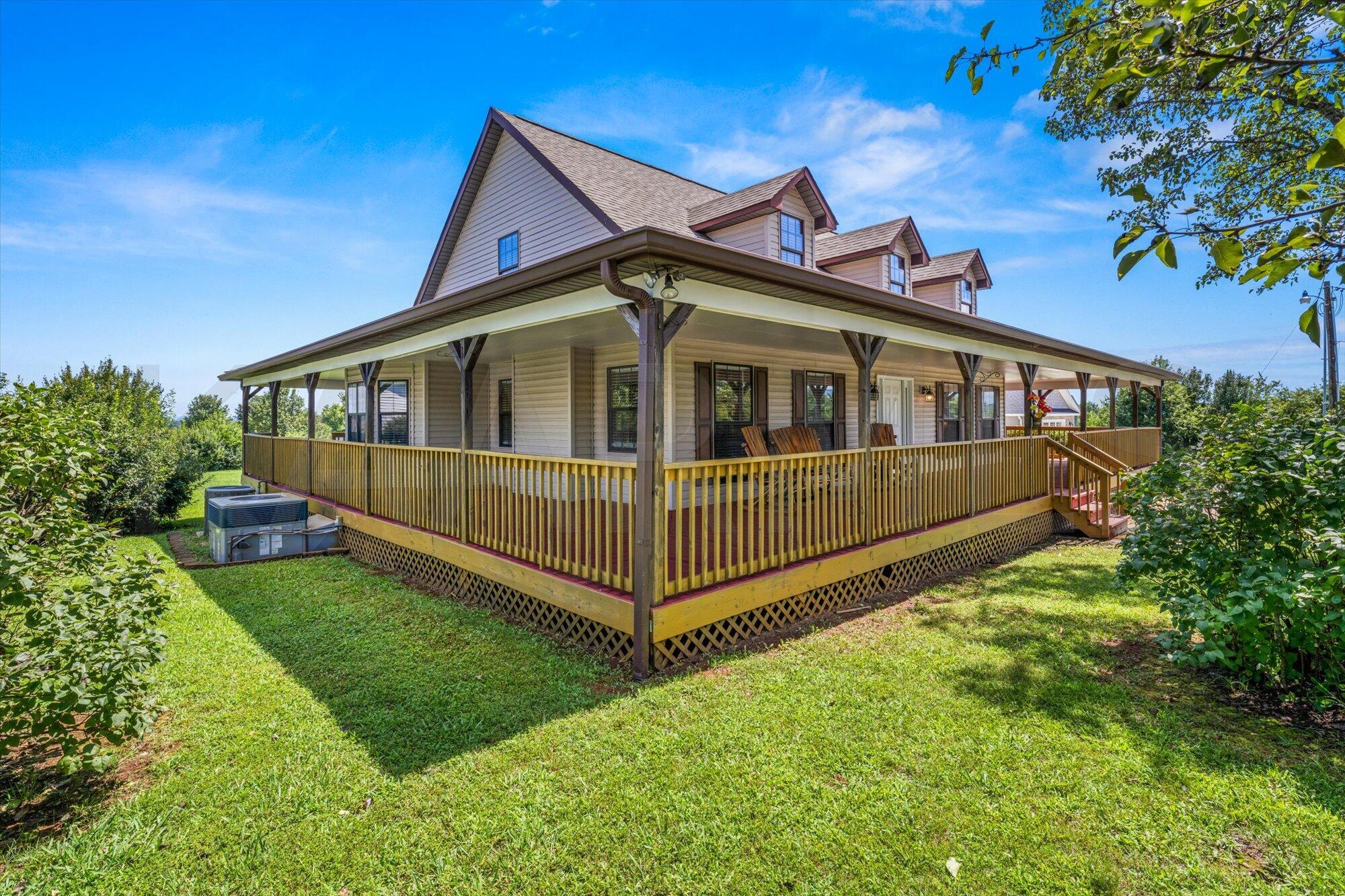 1424 Kay View Drive Sevierville TN 37876