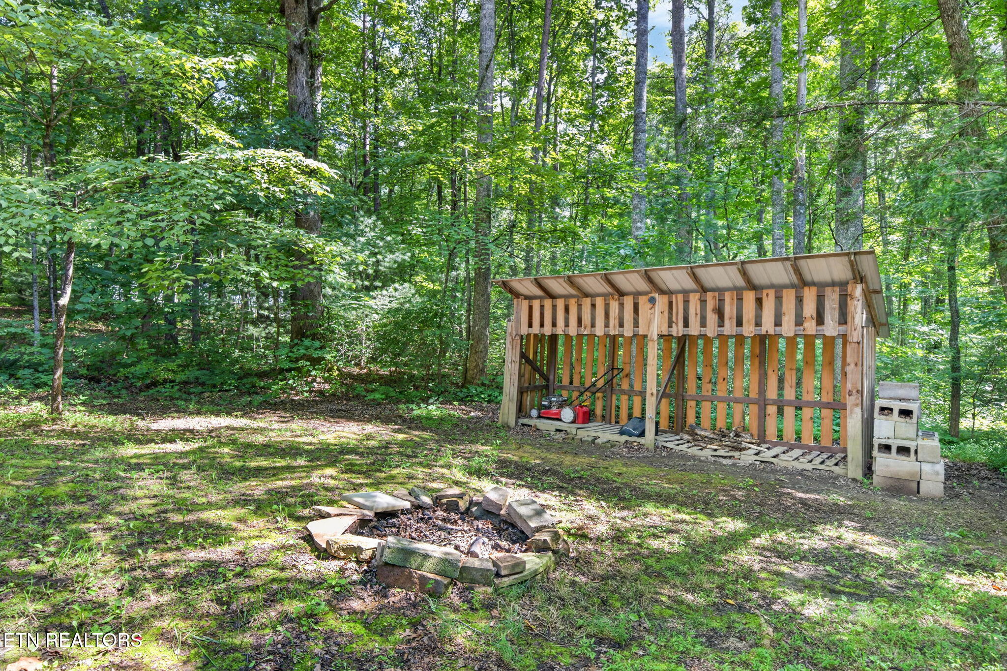 207 David Crockett Road Crossville TN 38572