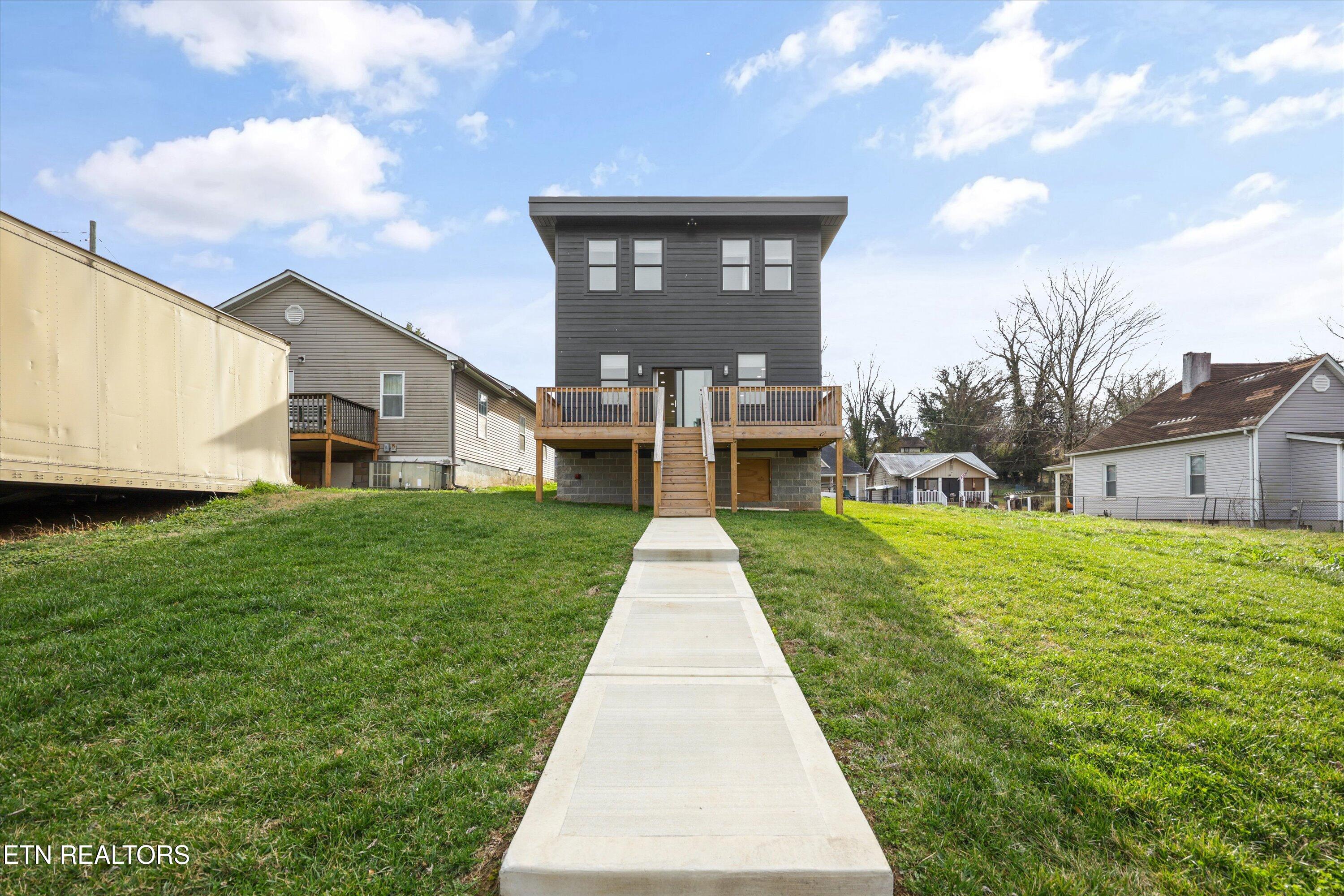 1303 W Baxter Avenue Knoxville TN 37921