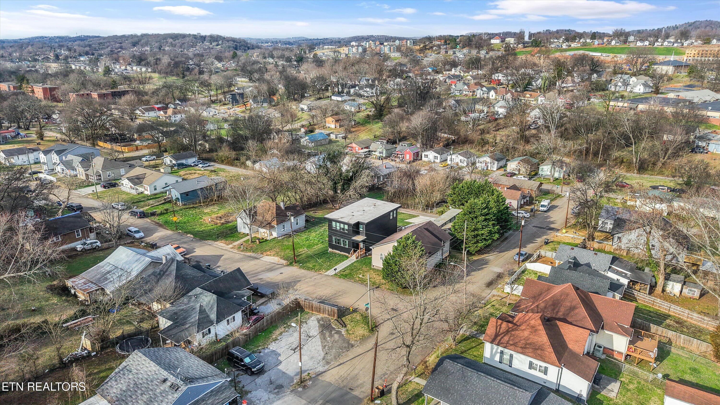 1303 W Baxter Avenue Knoxville TN 37921
