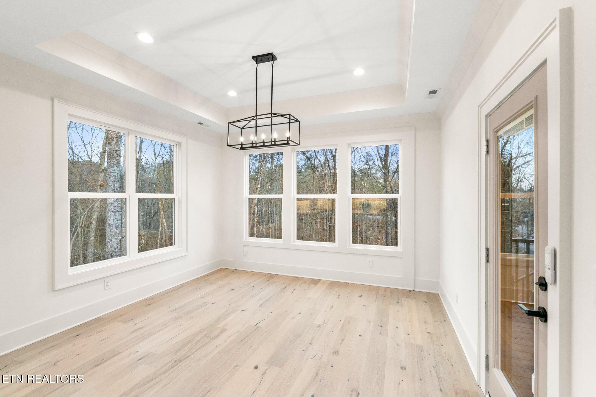 136 Amohi Way Loudon TN 37774