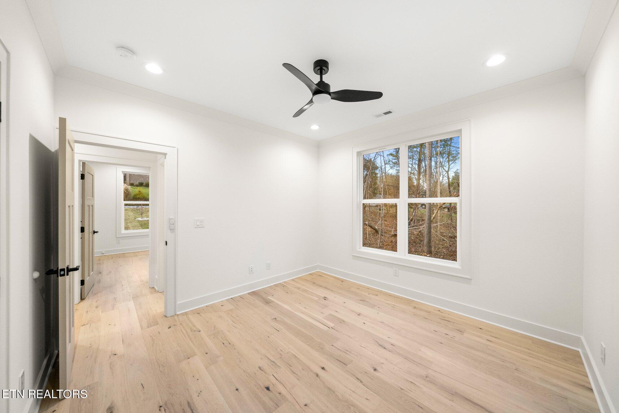 136 Amohi Way Loudon TN 37774