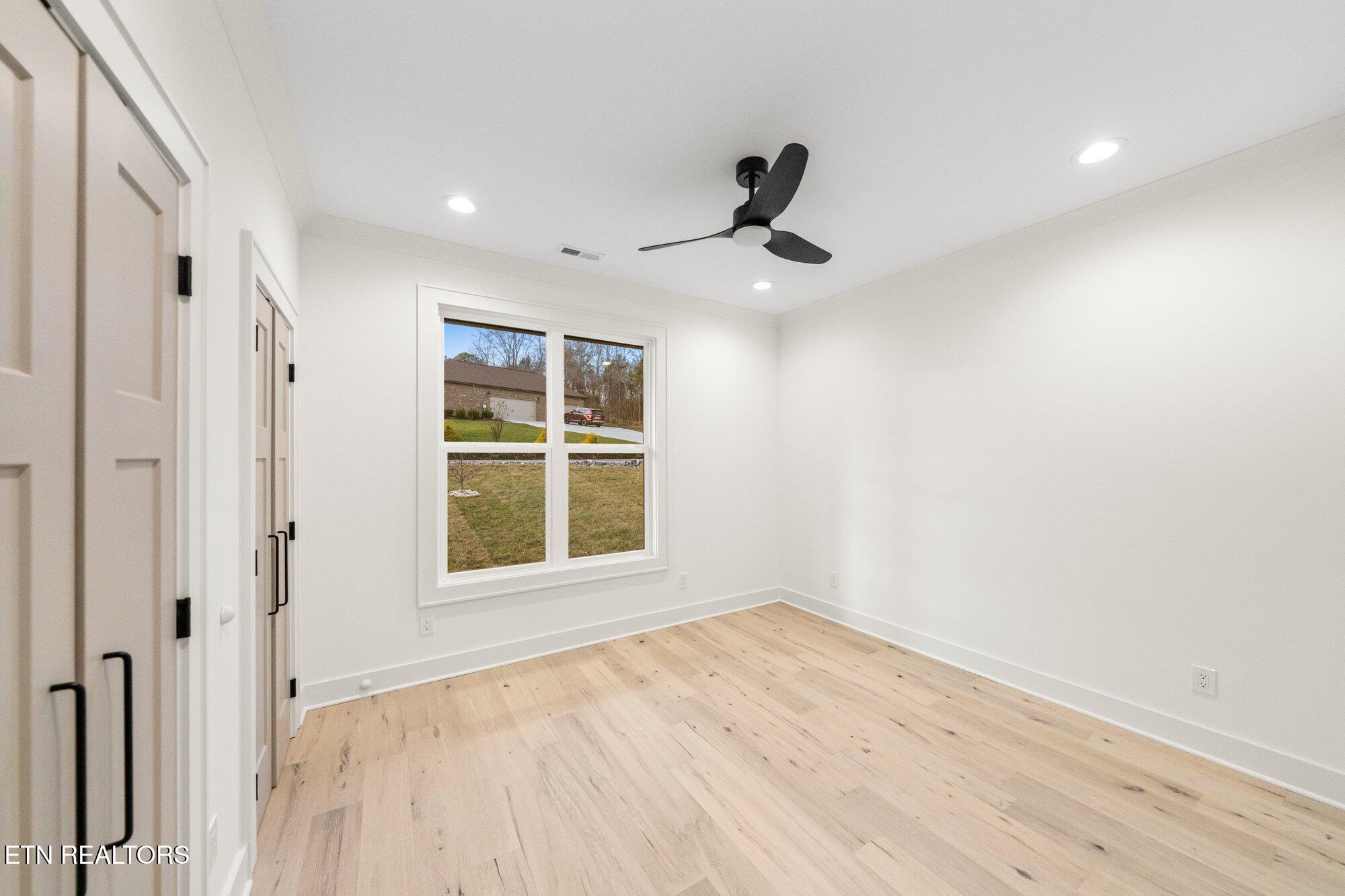 136 Amohi Way Loudon TN 37774