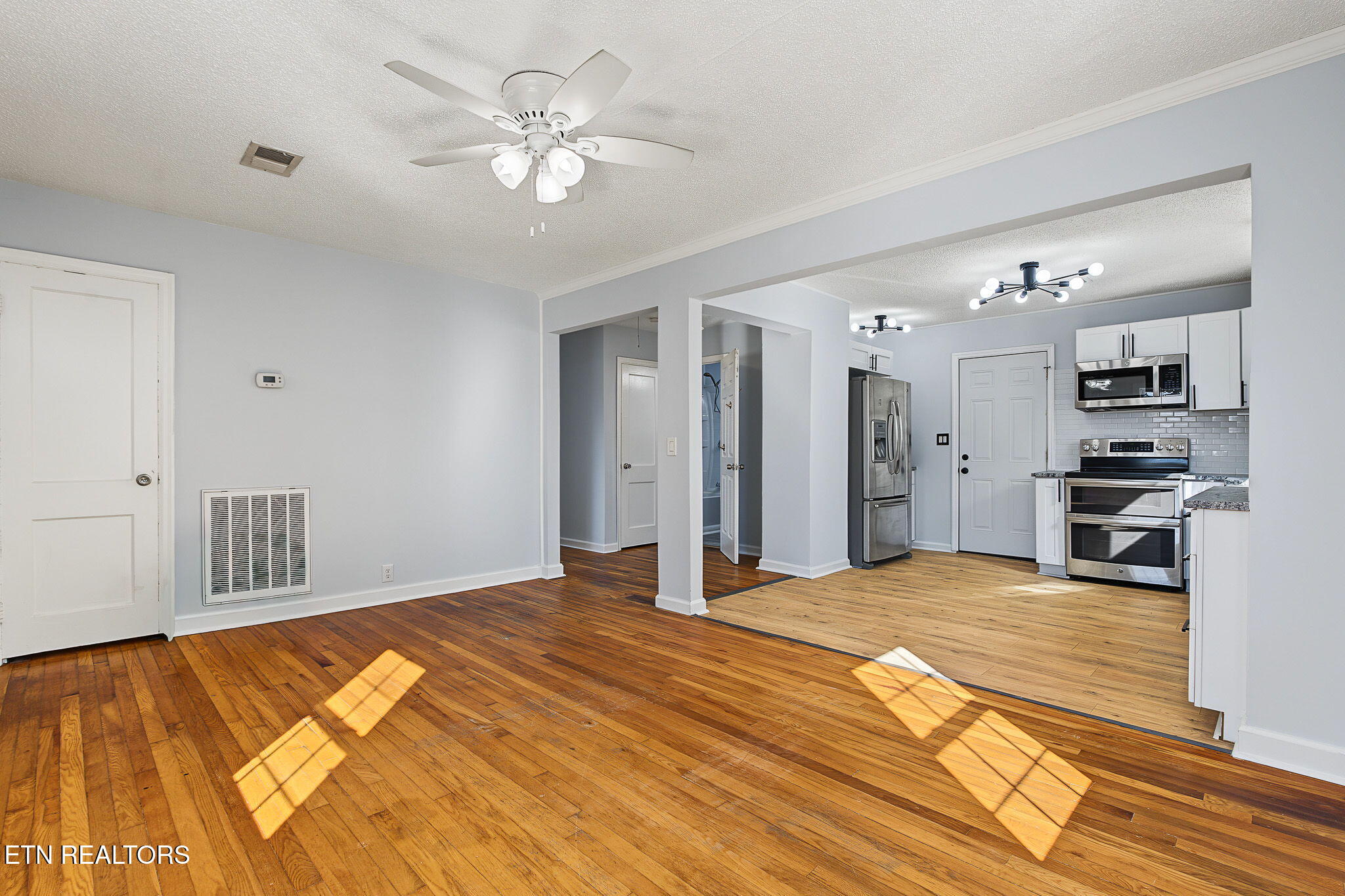 3424 Feathers Street Knoxville TN 37920