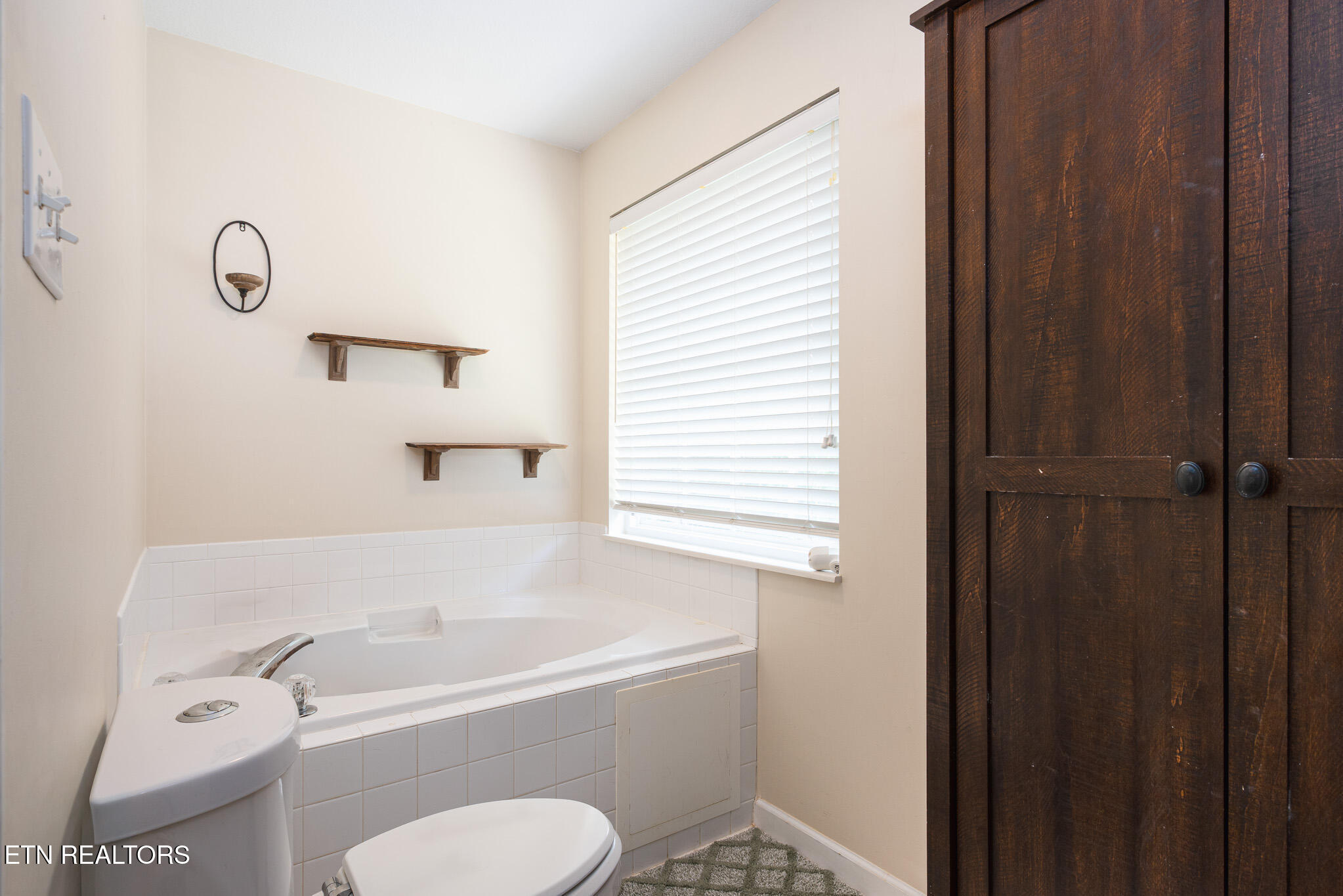 1100 Shearwater Lane Knoxville TN 37922