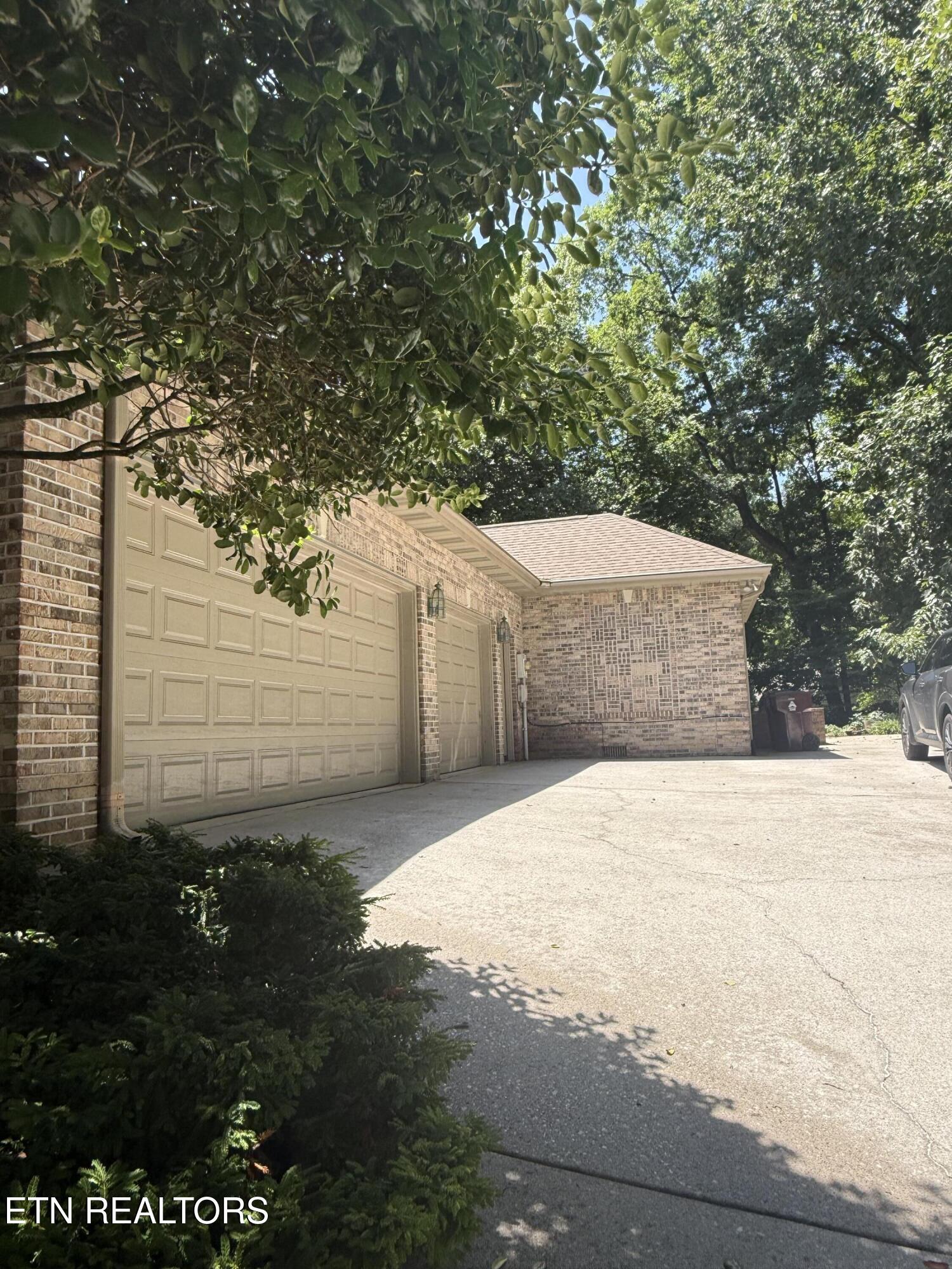 1817 Peppertree Drive Alcoa TN 37701