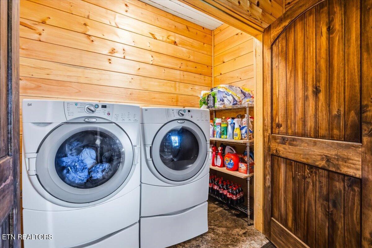 819 Island Ford Road Jacksboro TN 37757