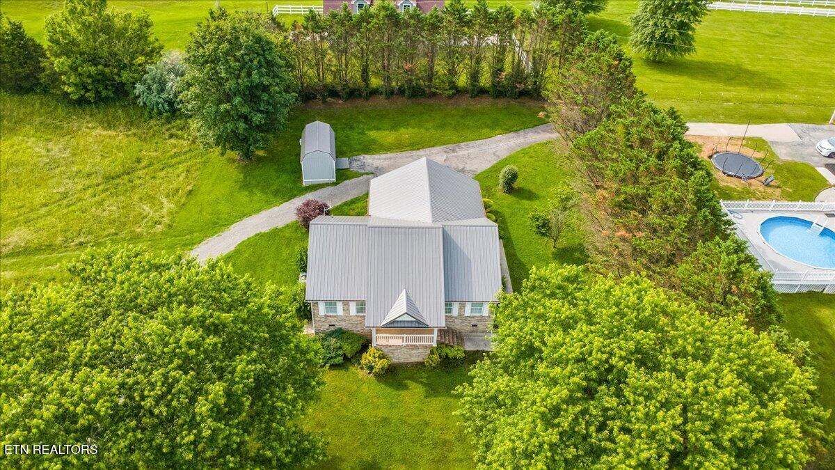 819 Island Ford Road Jacksboro TN 37757