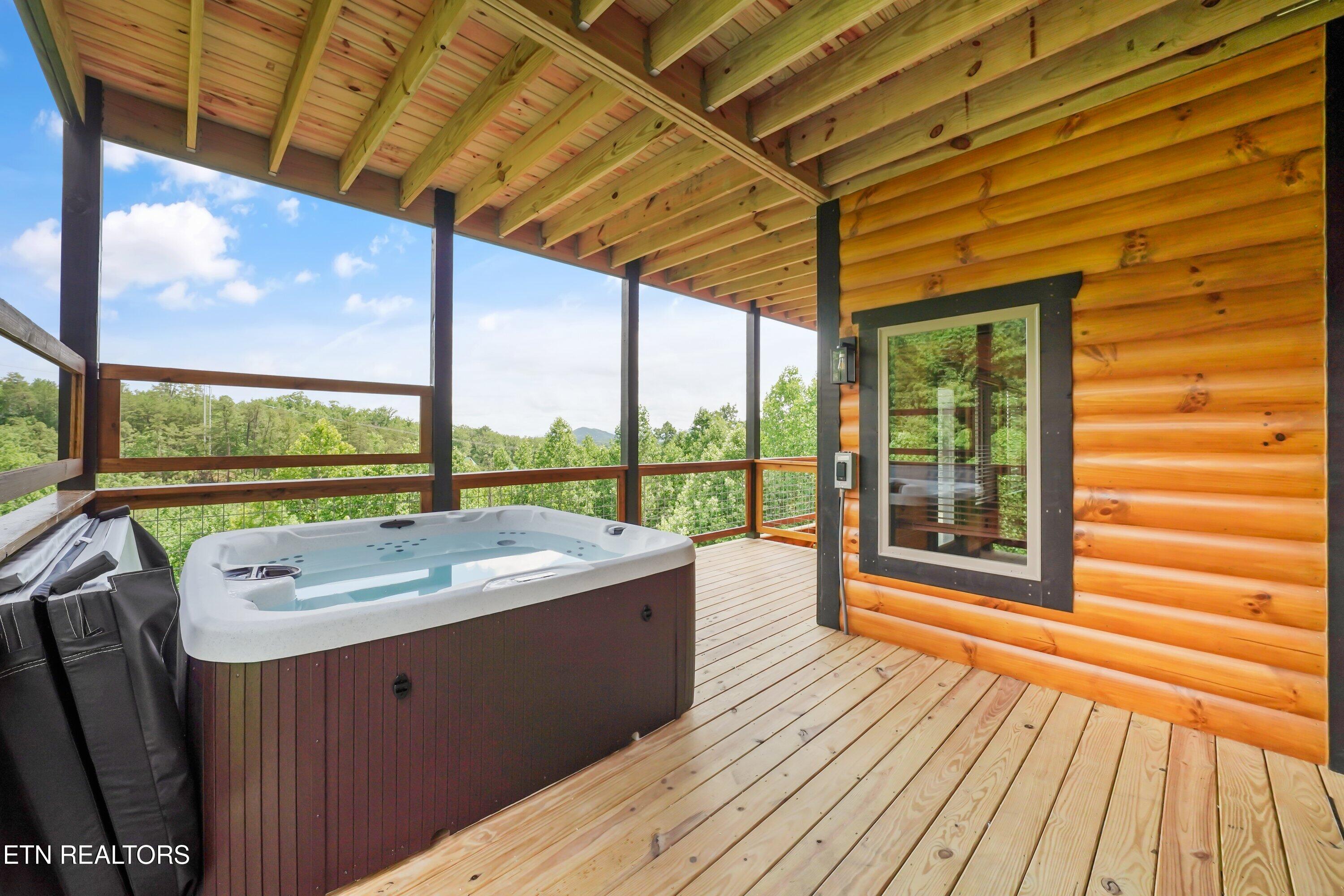 3262 Pine Peak Way Sevierville TN 37862