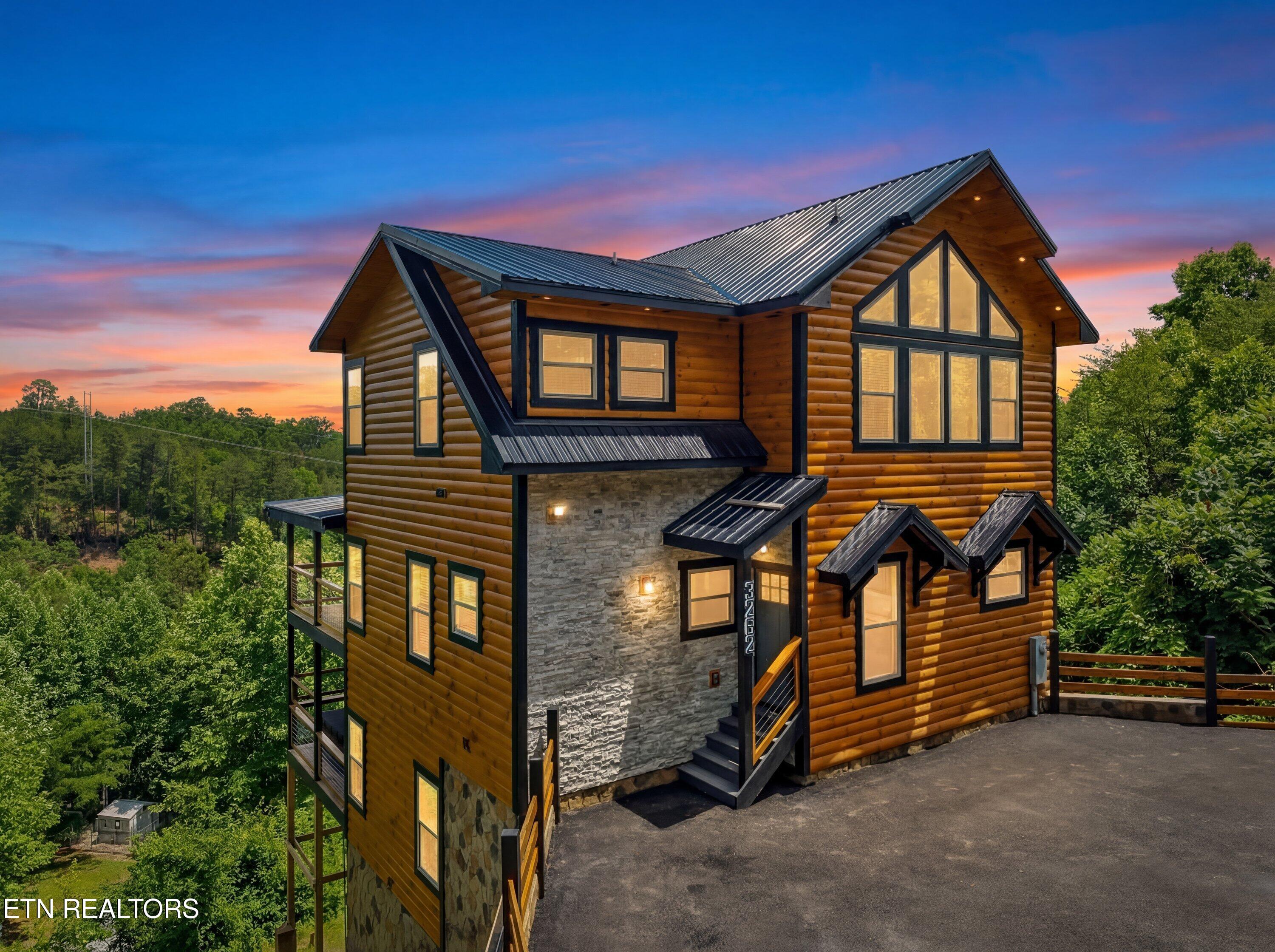 3262 Pine Peak Way Sevierville TN 37862