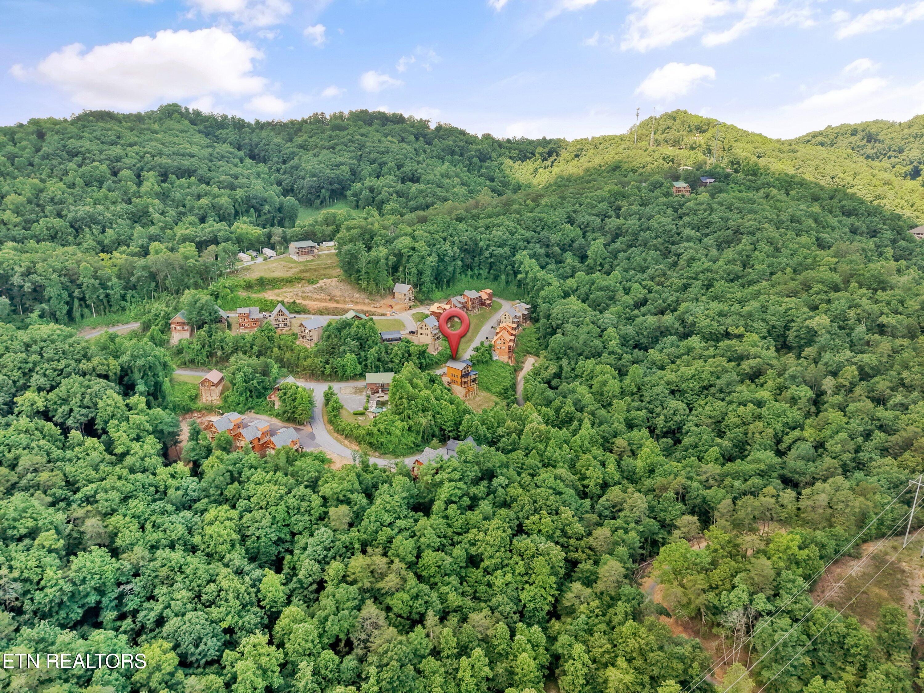 3262 Pine Peak Way Sevierville TN 37862