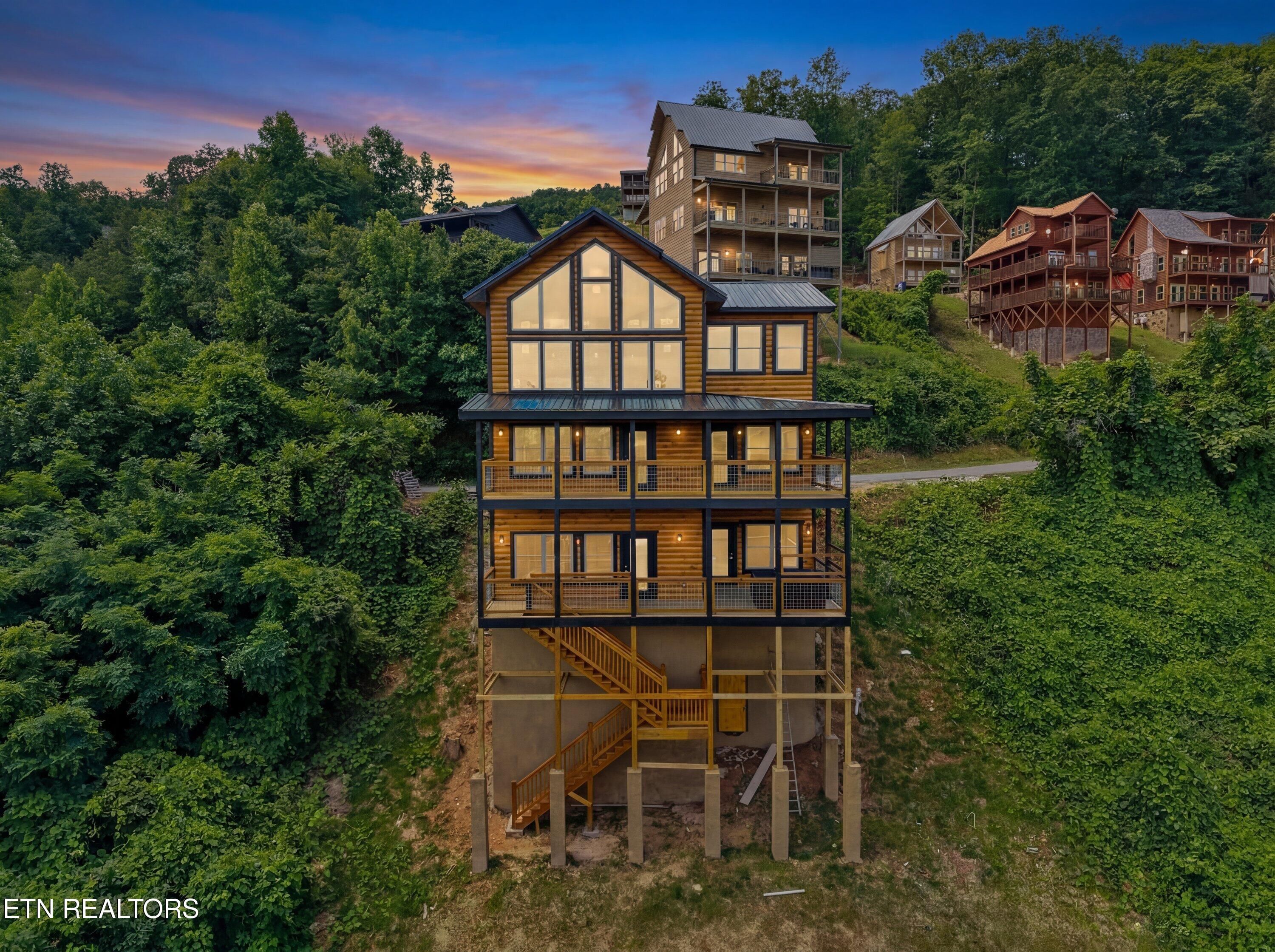 3262 Pine Peak Way Sevierville TN 37862