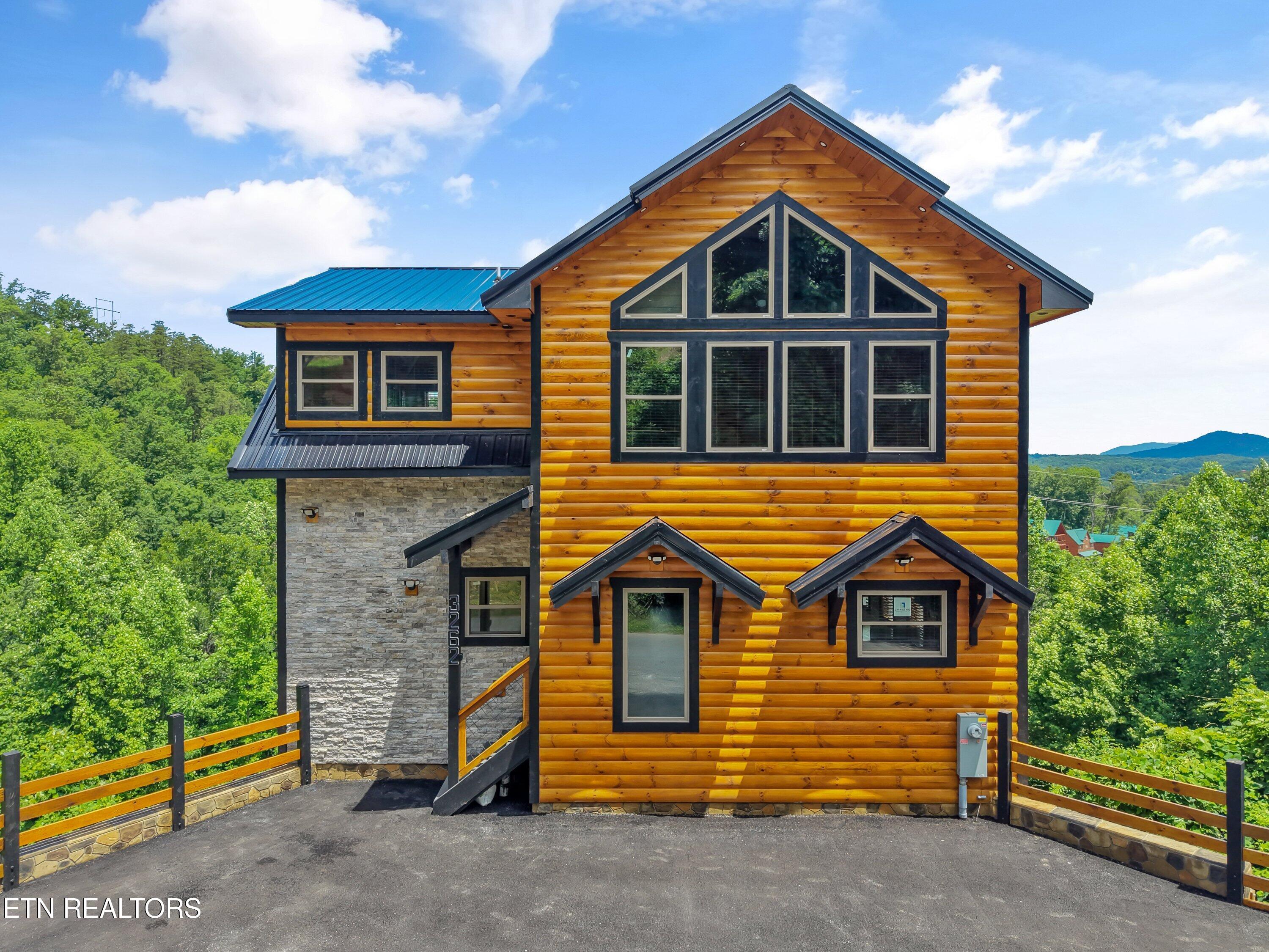 3262 Pine Peak Way Sevierville TN 37862