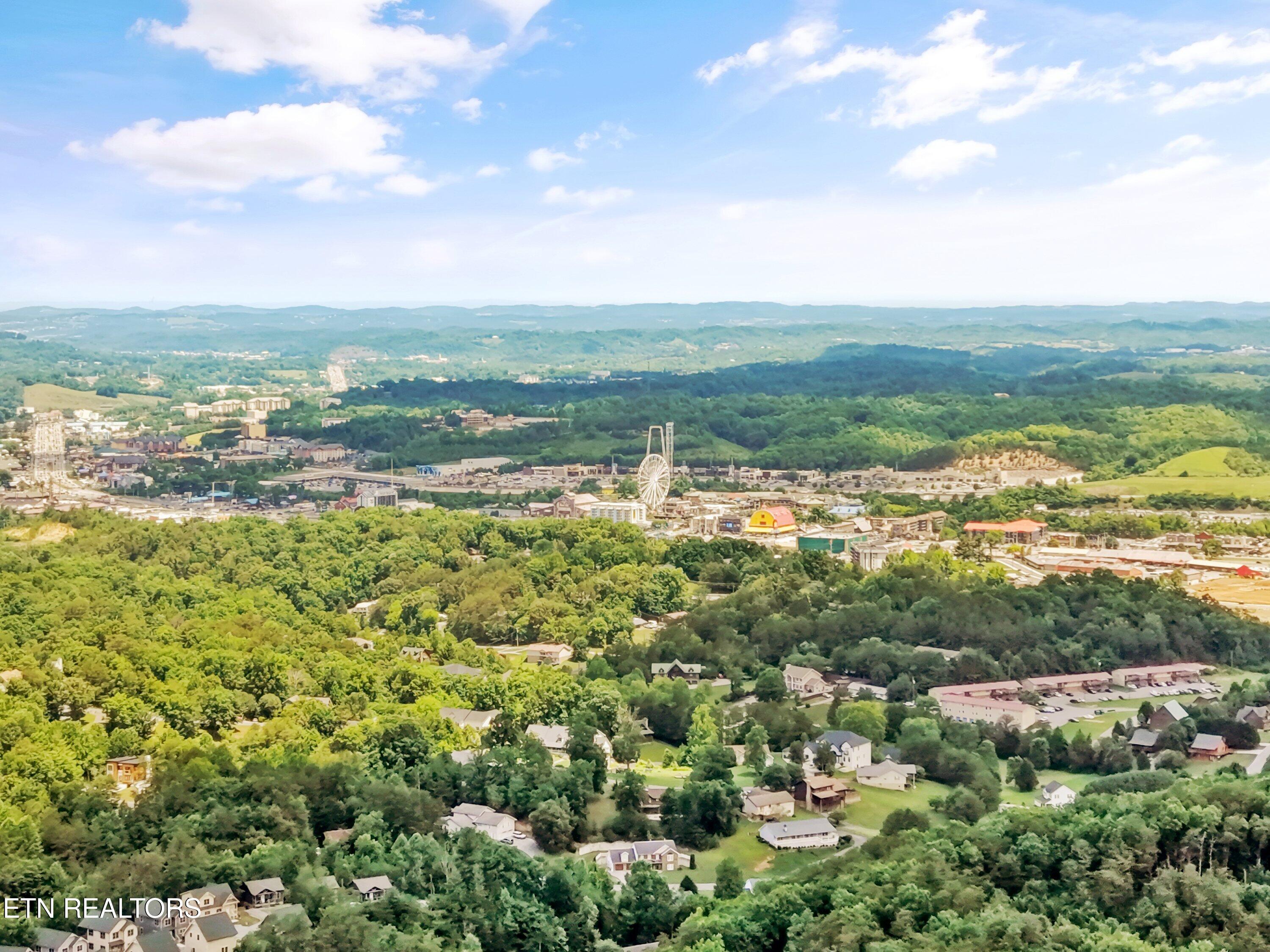 3262 Pine Peak Way Sevierville TN 37862