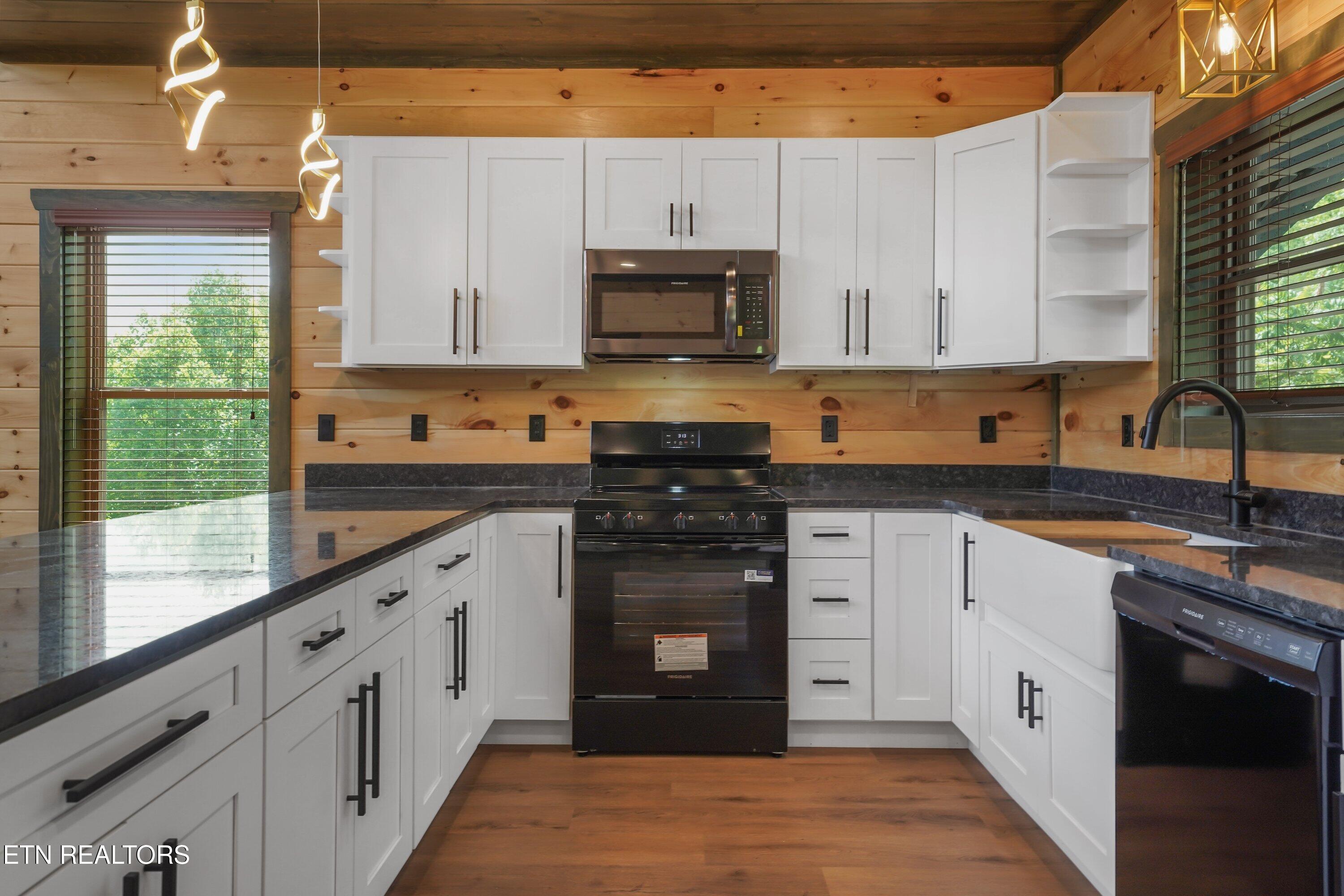 3262 Pine Peak Way Sevierville TN 37862