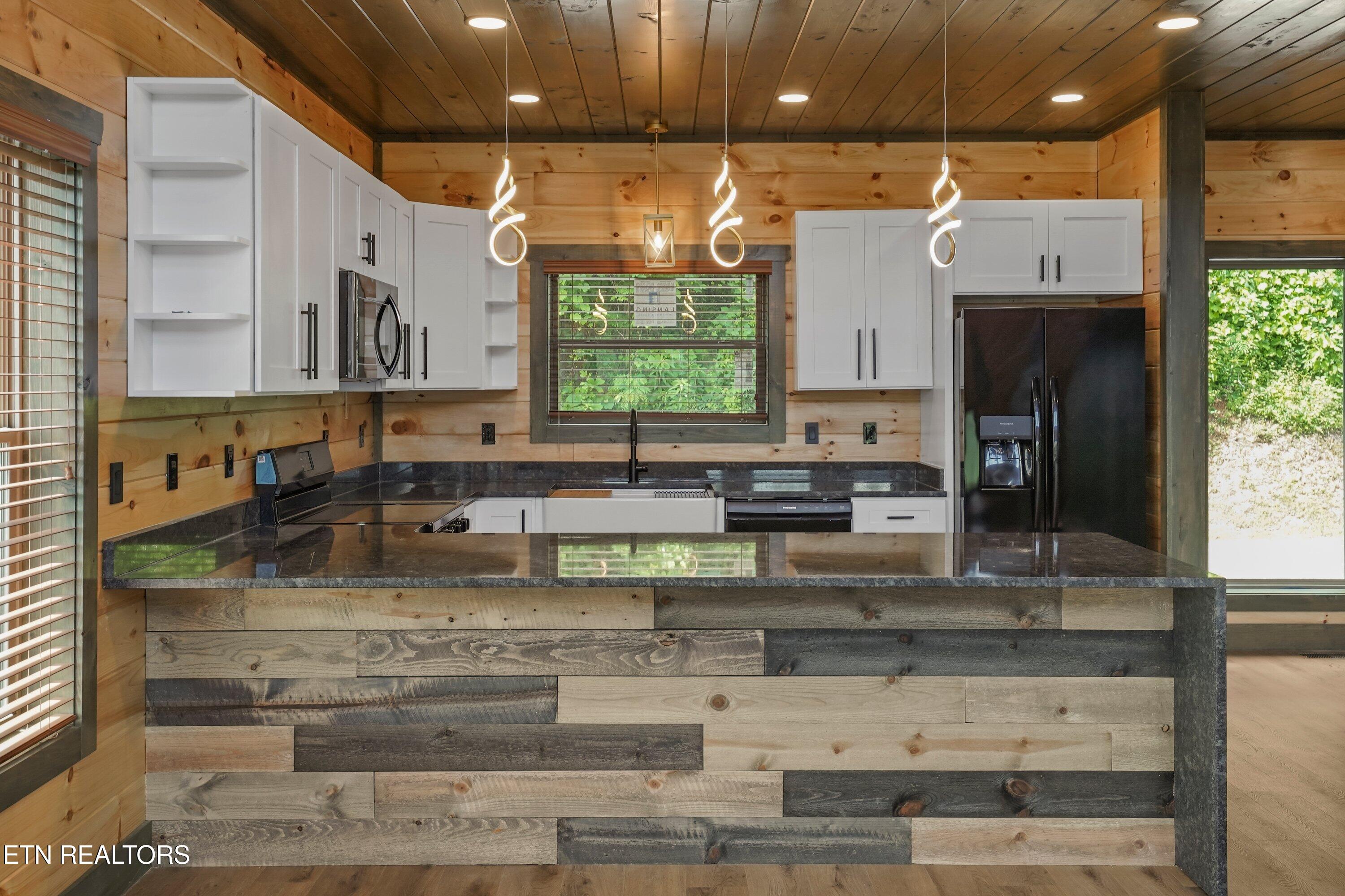 3262 Pine Peak Way Sevierville TN 37862