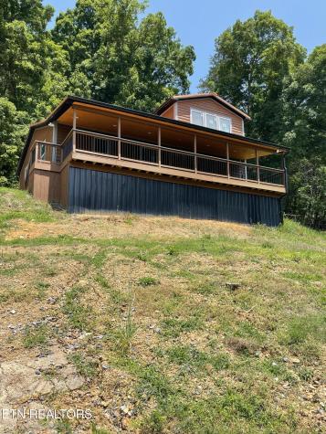 1908 Inskip Lane Dandridge TN 37725