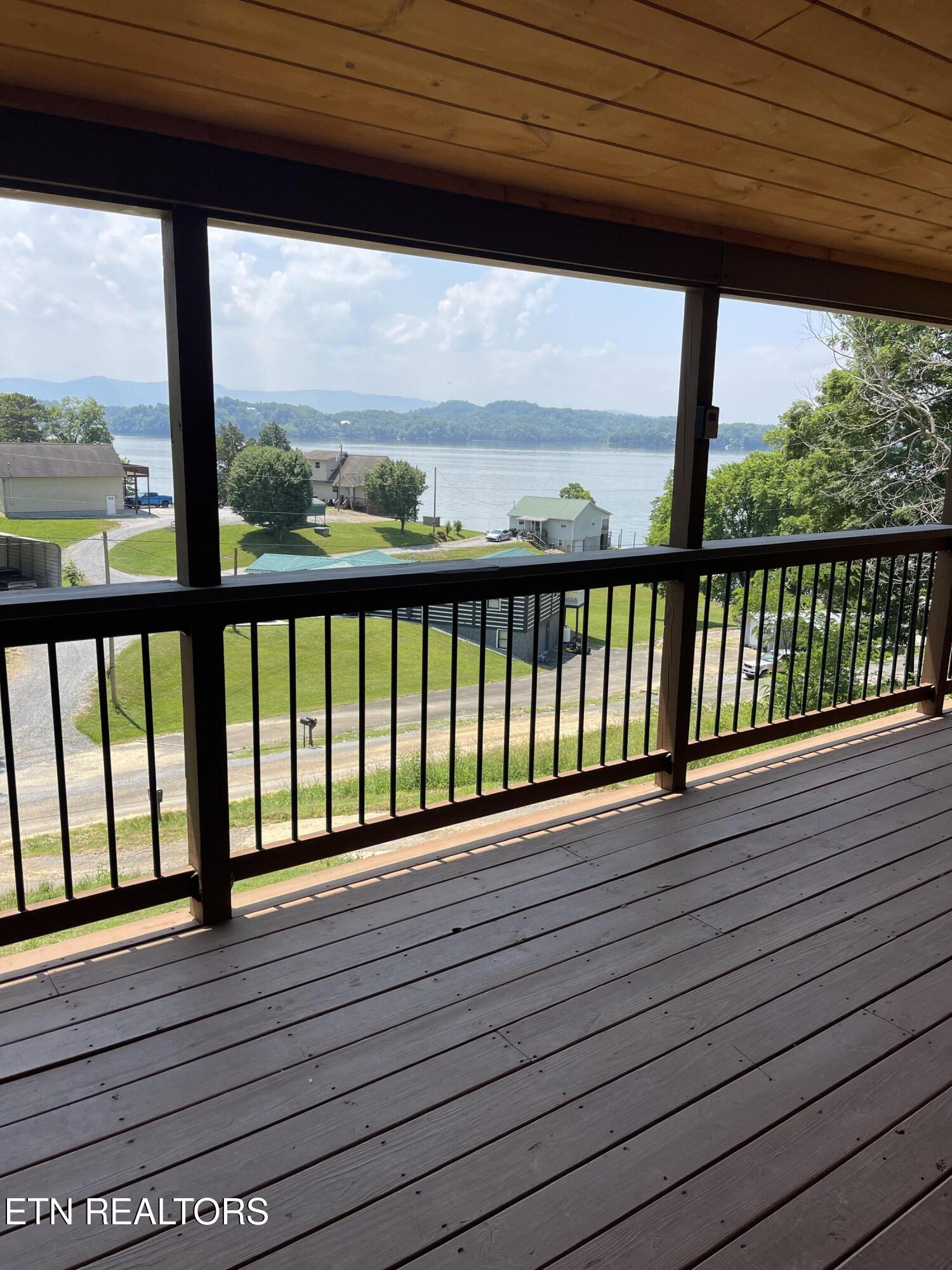 1908 Inskip Lane Dandridge TN 37725