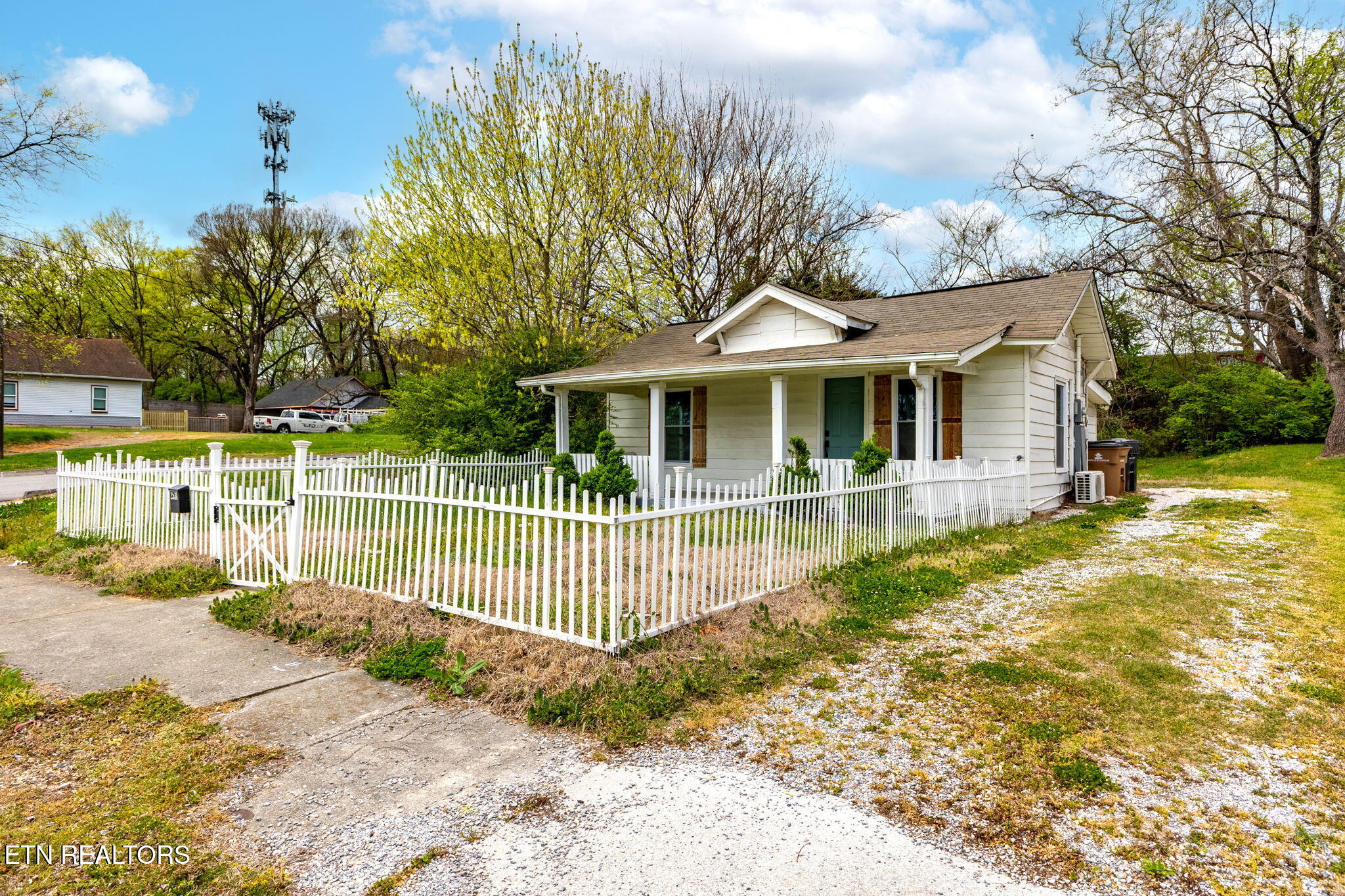 2531 E Glenwood Avenue Knoxville TN 37917