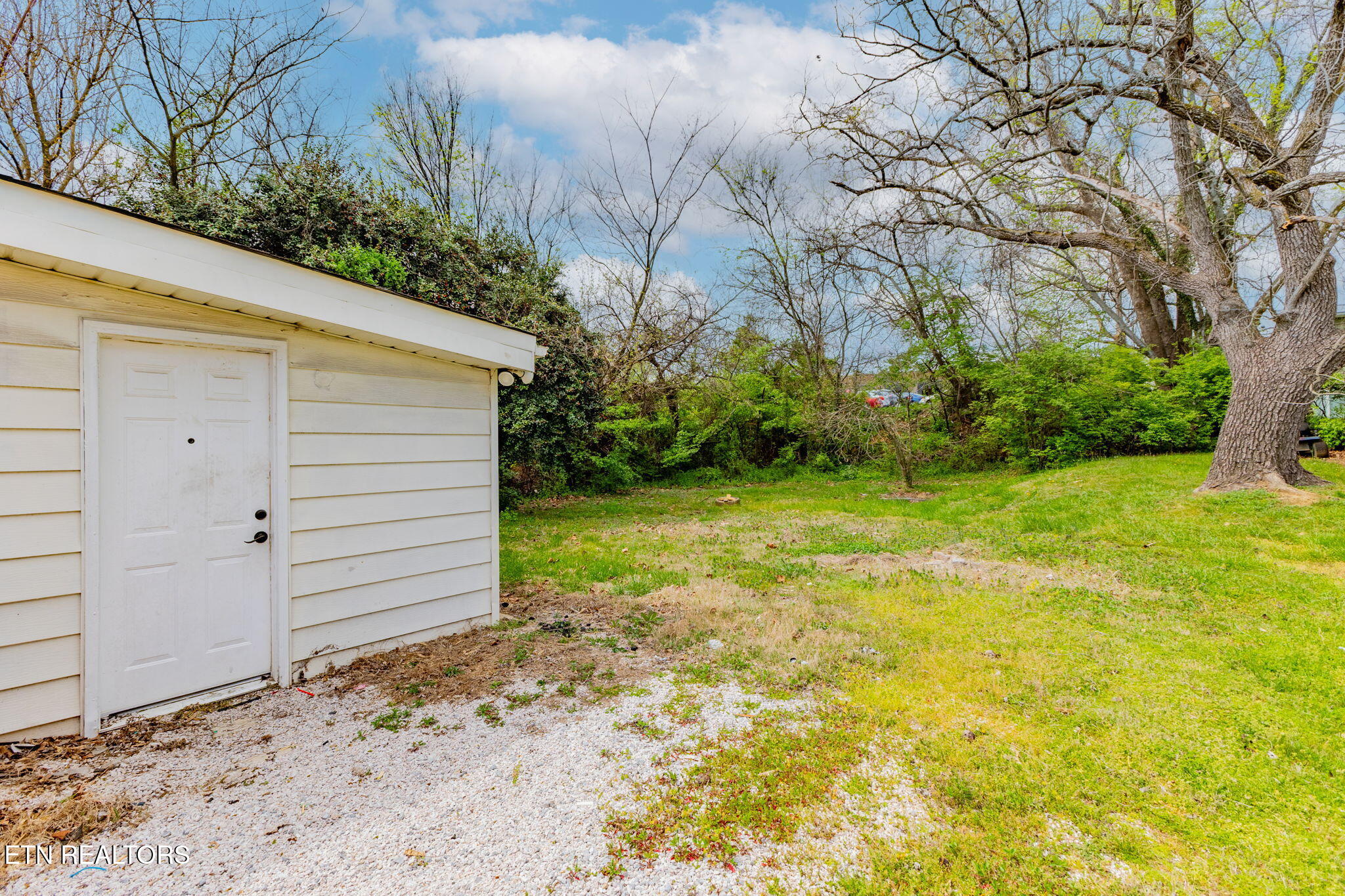 2531 E Glenwood Avenue Knoxville TN 37917