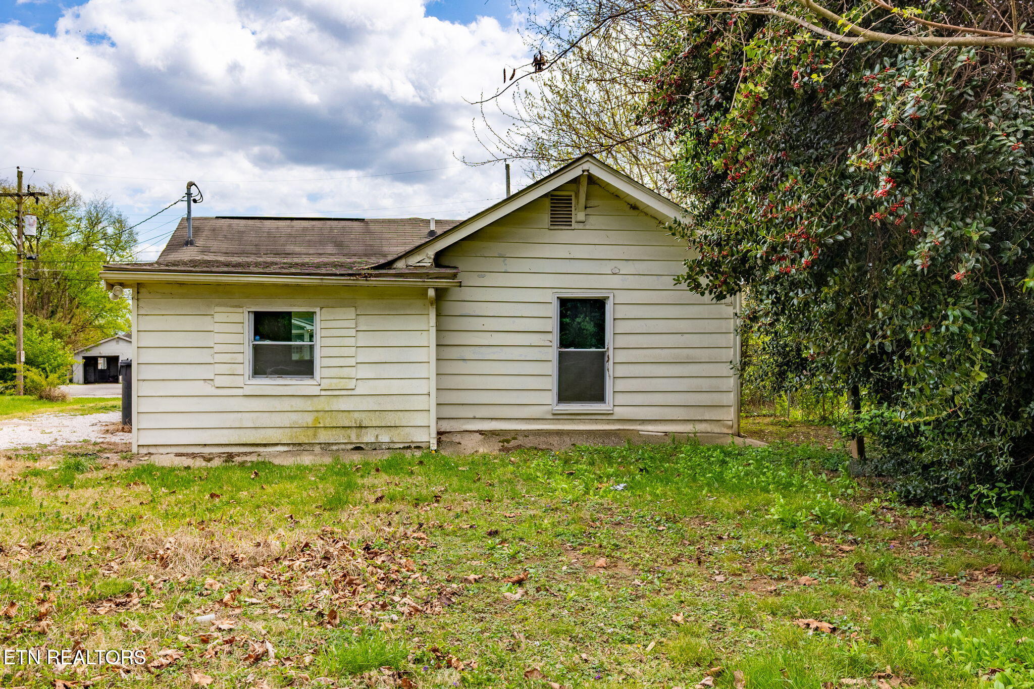 2531 E Glenwood Avenue Knoxville TN 37917