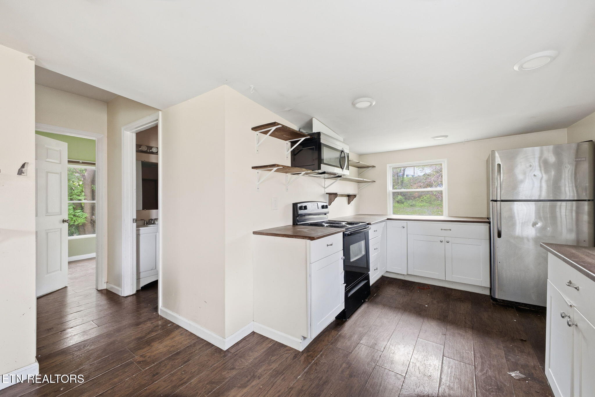 2531 E Glenwood Avenue Knoxville TN 37917
