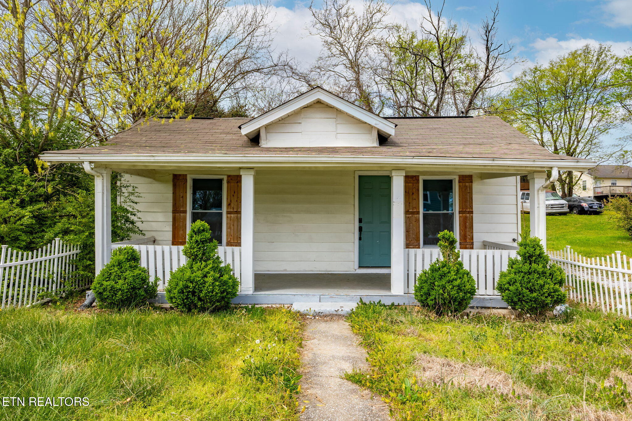 2531 E Glenwood Avenue Knoxville TN 37917