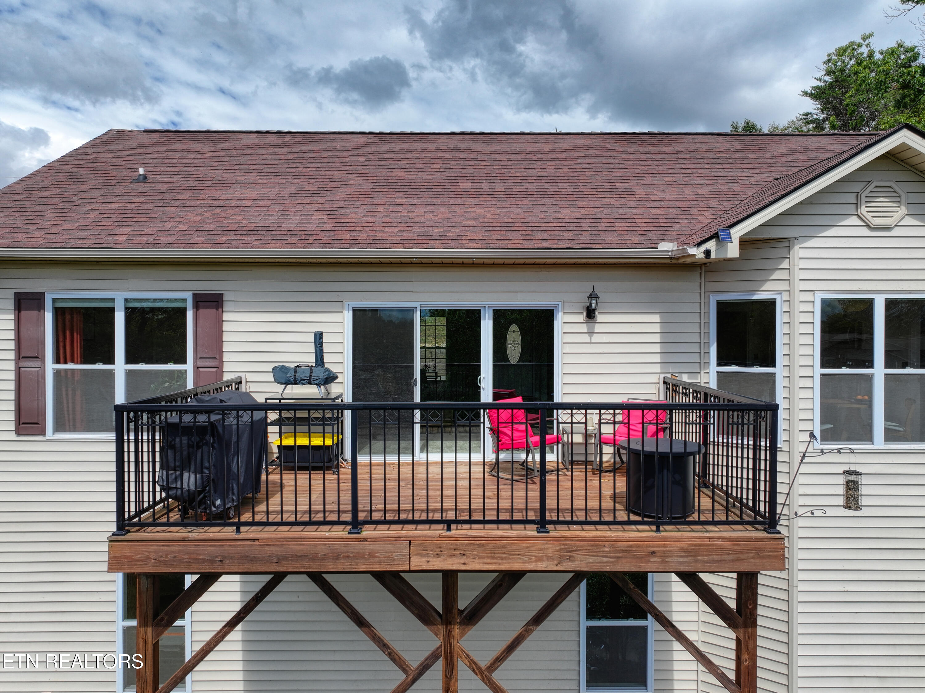 2039 Ranch Road Dandridge TN 37725