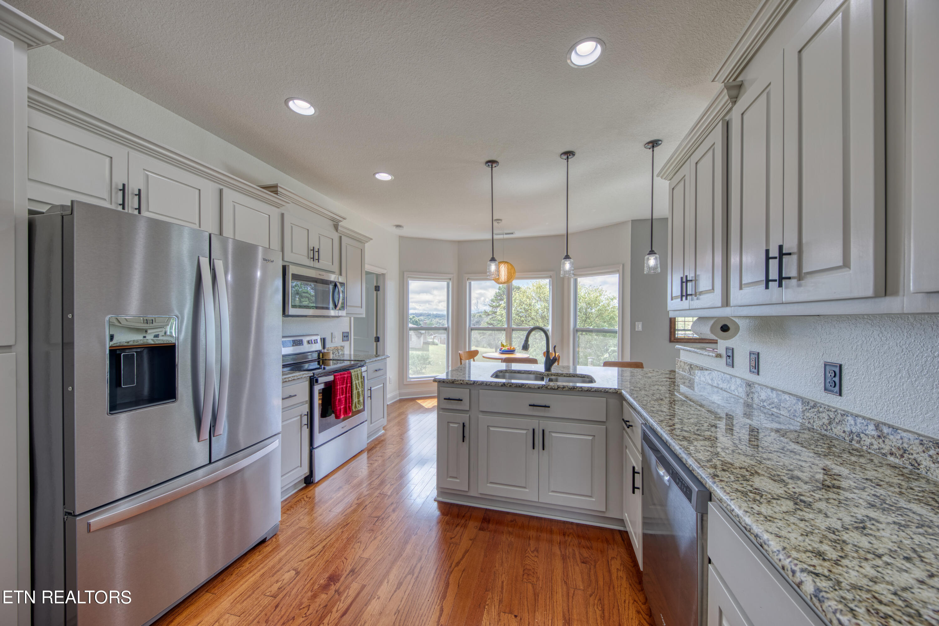 2039 Ranch Road Dandridge TN 37725