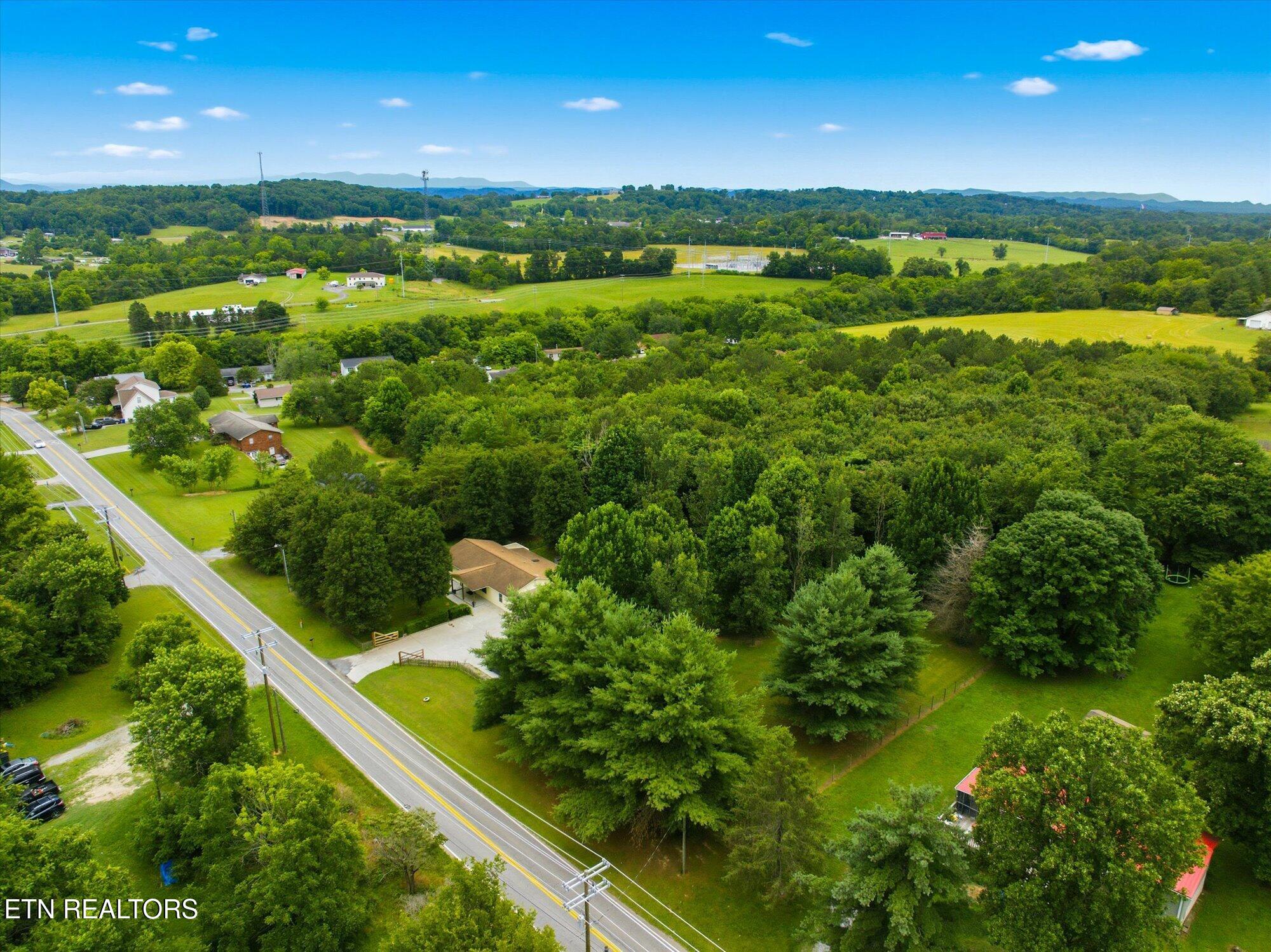301 Wayman Road Madisonville TN 37354