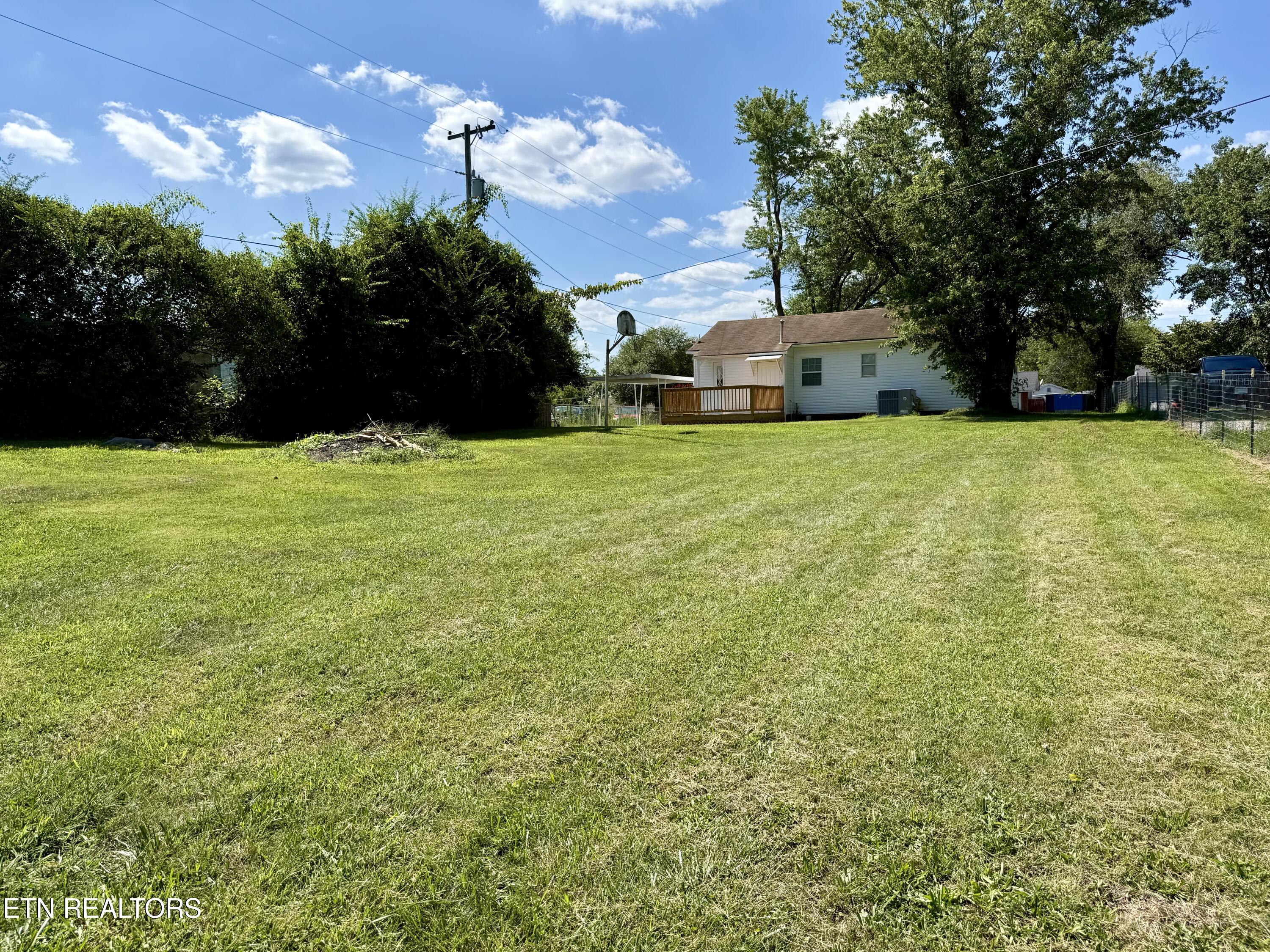 2318 Grove Street Maryville TN 37804