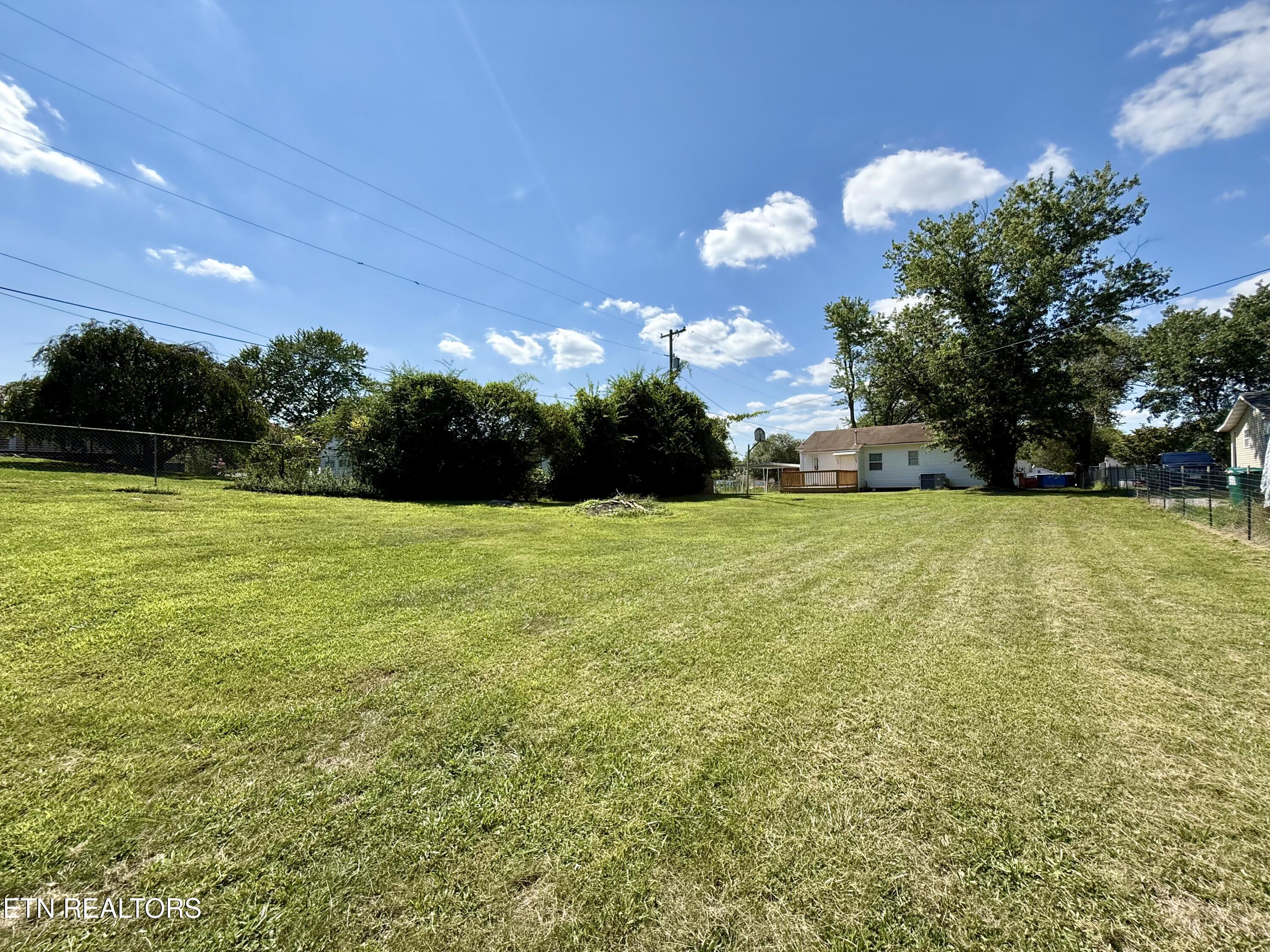 2318 Grove Street Maryville TN 37804