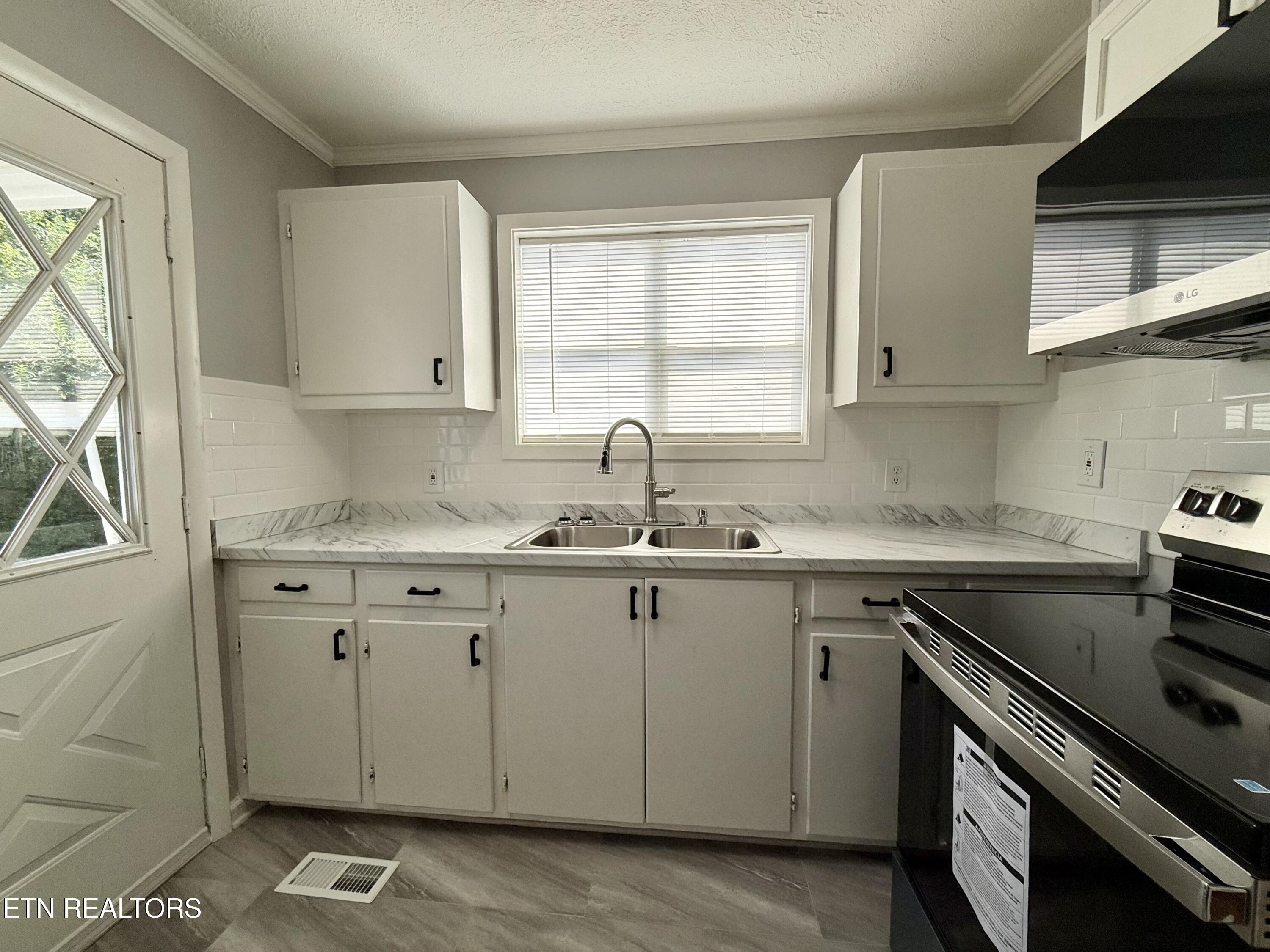 2318 Grove Street Maryville TN 37804